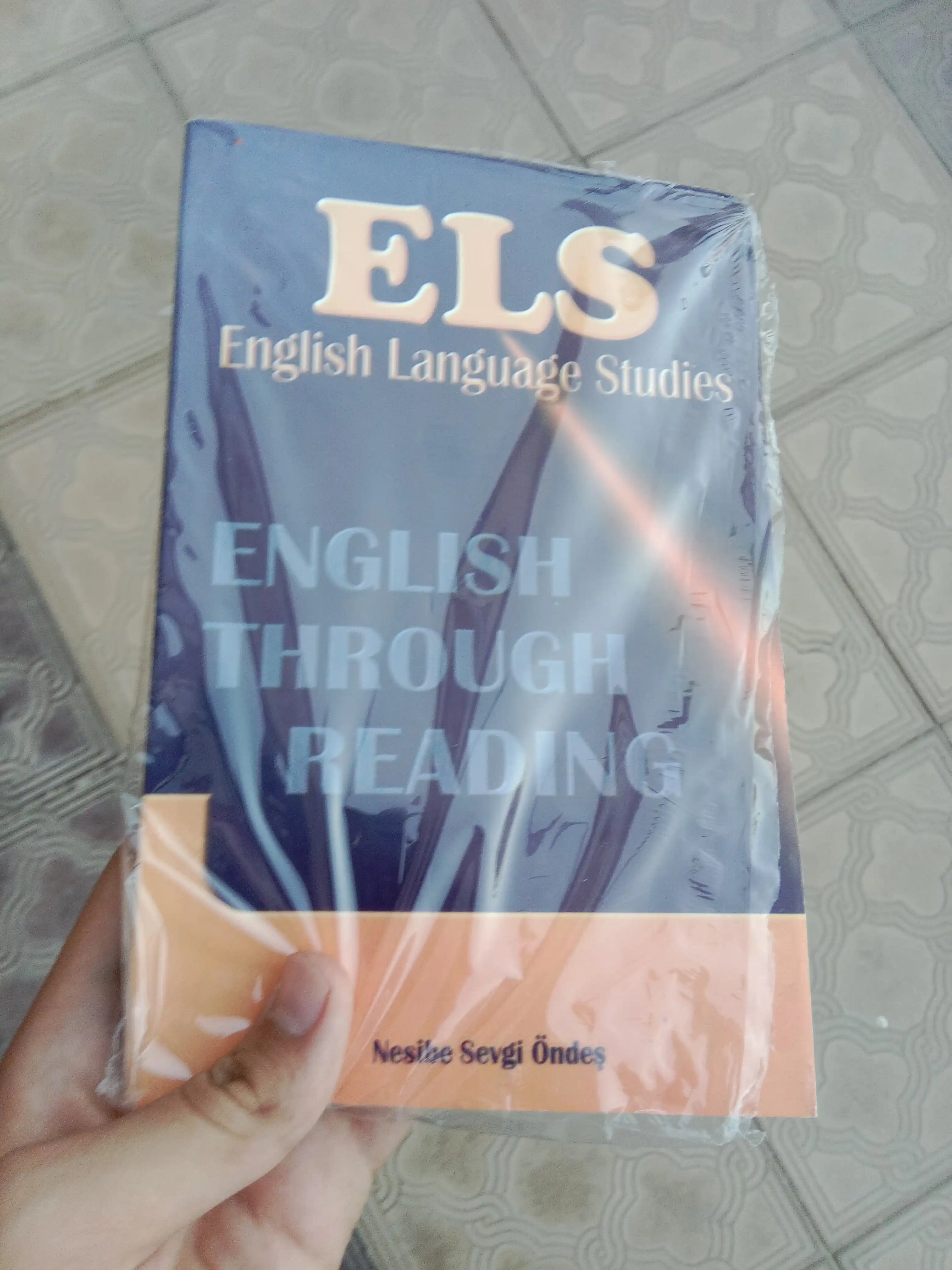 ELS English Language Studies, English Through Reading, A5