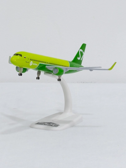 Airbus A320 modeli, S7 Airlines, 20 sm, shassi, metall + plastik - 