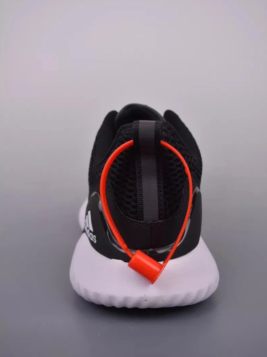 Adidas sport va kundalik kiyim uchun erkaklar va ayollar krossovkalari