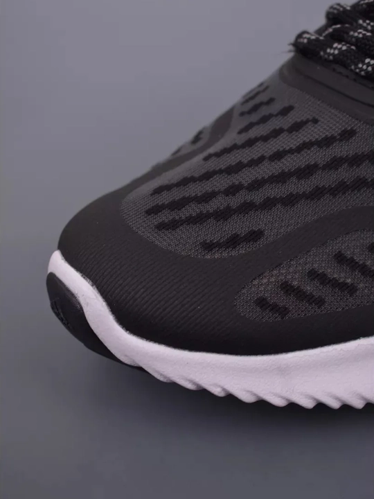 Adidas sport va kundalik kiyim uchun erkaklar va ayollar krossovkalari