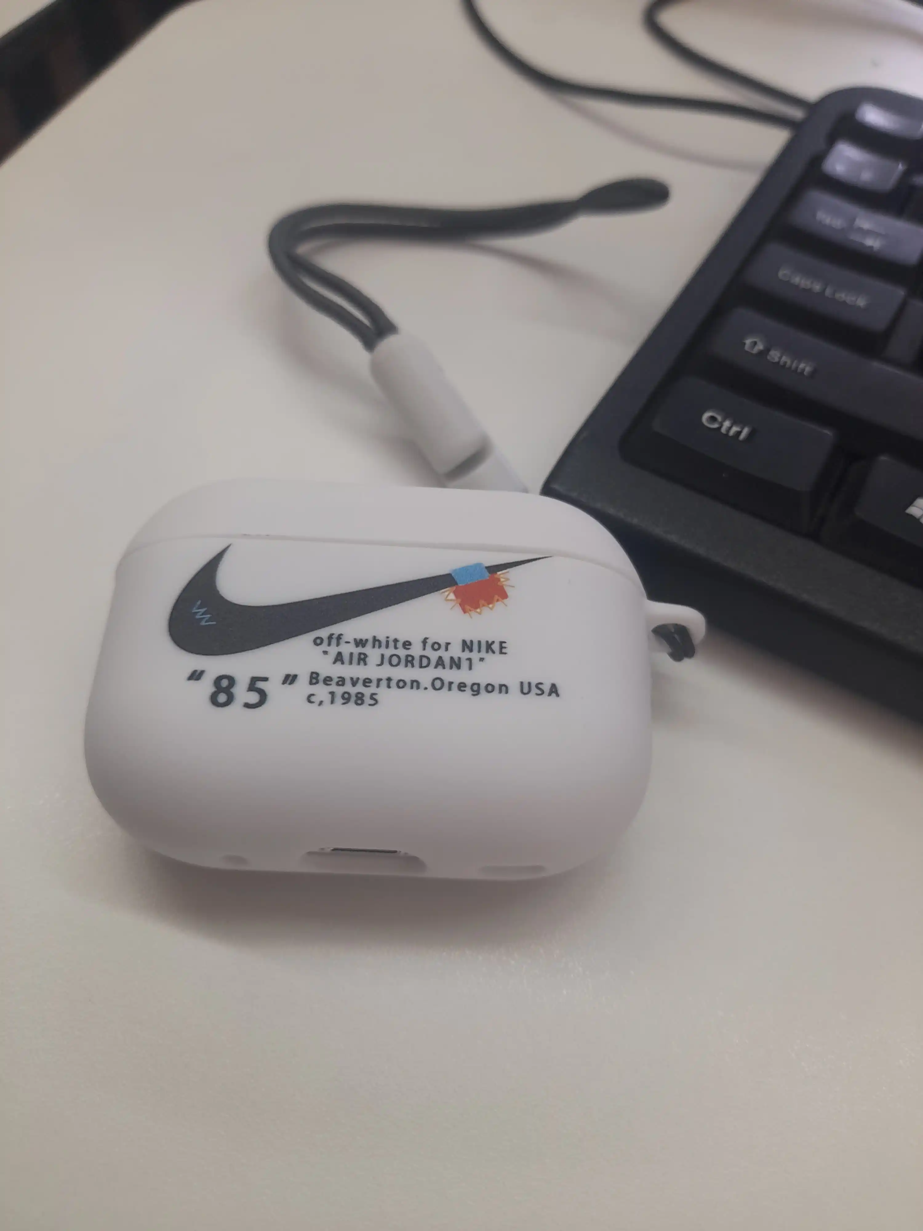 Матовый чехол для наушников Airpods 3, Airpods Pro,Airpods 2pro, 3, 4, с притом "uzb'"