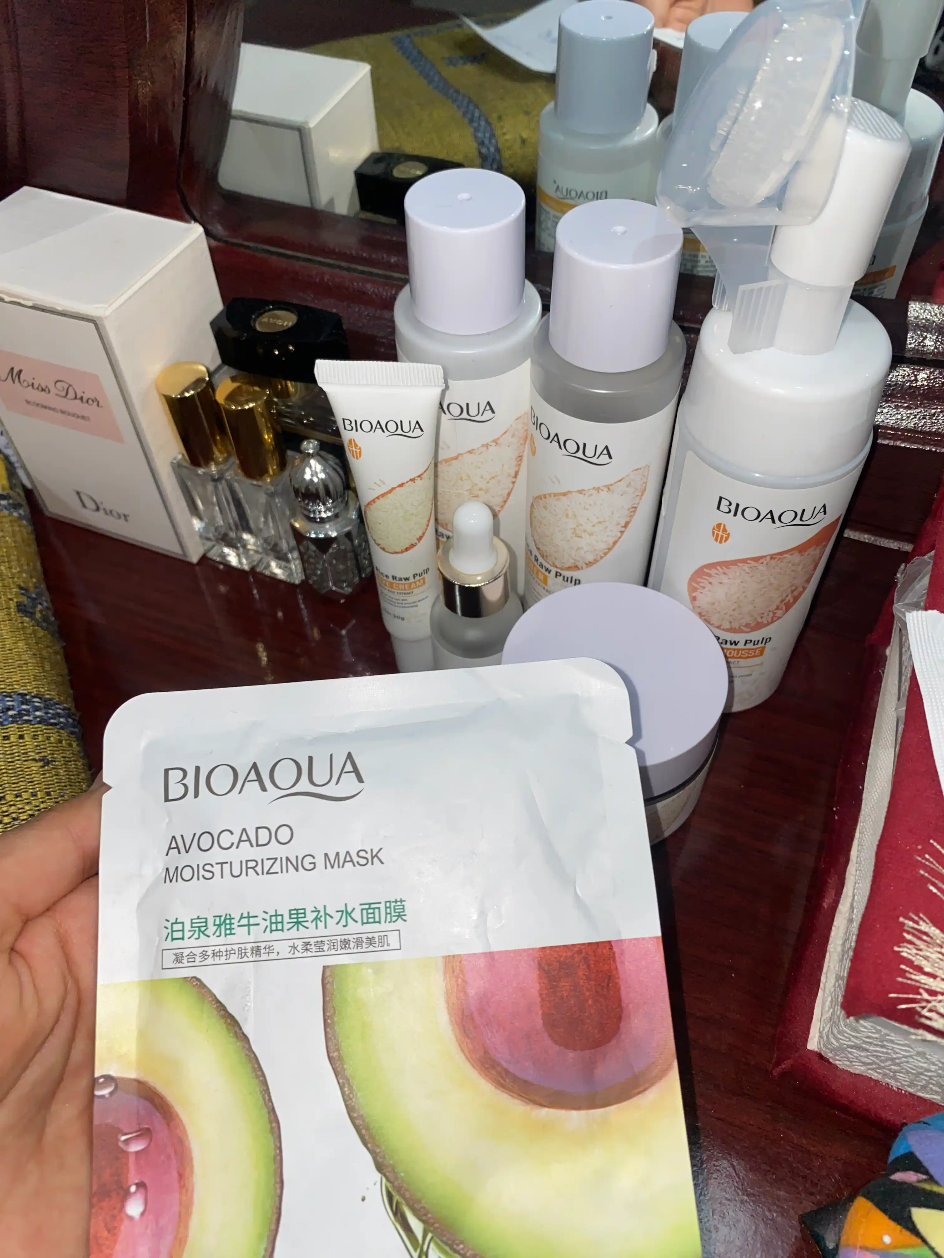 Yuzni yuvish uchun ko‘pik Bioaqua, tozalovchi, acnega qarshi, massaj cho‘tkali