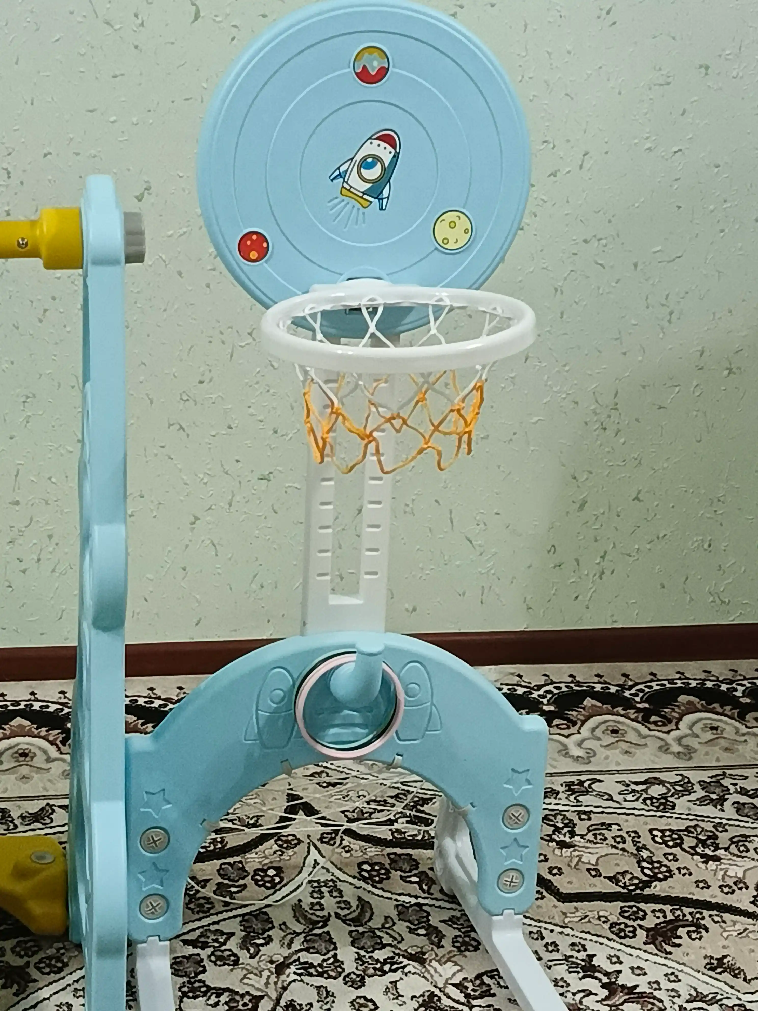 Игровой комплекс, горка, качели,баскетбольное кольцо, бассейн с шариками, детская площадка