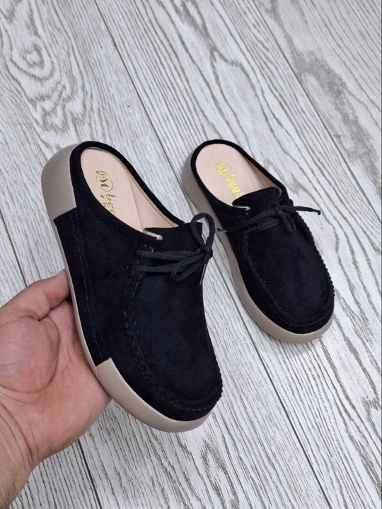 Ayollar oyoq kiyimi, kundalik oyoq kiyim, qulay tapichka, moda oyoq kiyim