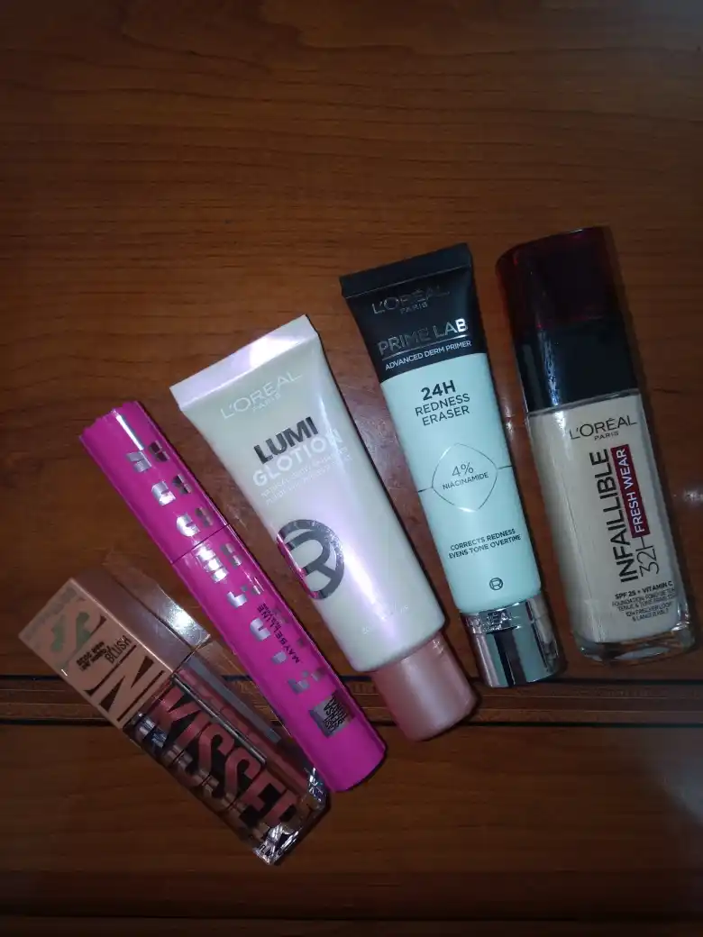 Kipriklar uchun tush Maybelline Lash Sensational Firework, qora, 10 ml