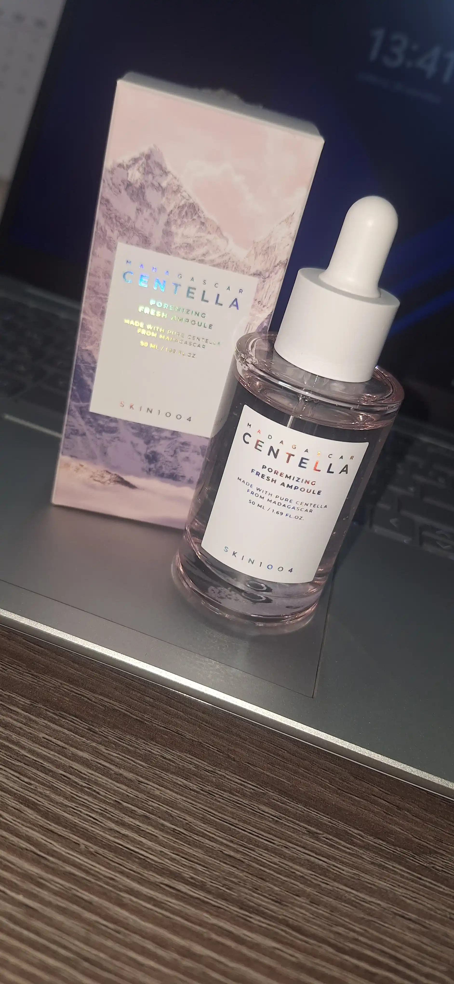 SKIN1004 Poremizing Fresh Ampoule g‘ovaklarni toraytirish uchun o‘z-o‘zini boshqaruvchi ampula, 50 ml