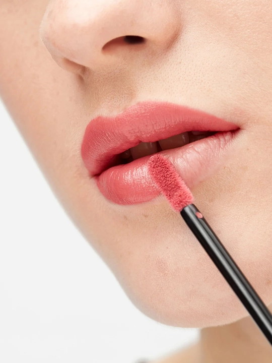 Labga blesk Note Mattemoist Lipgloss 401, 402, 403, 409, 410, 411, 412, 413 va 414, 6 ml