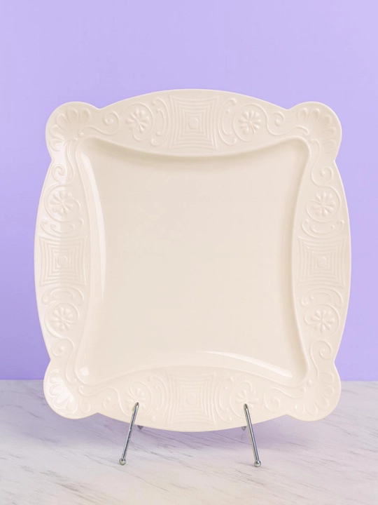 Nafis kvadrat likopcha, chetlarida nafis naqsh bilan, 10" 26 sm
