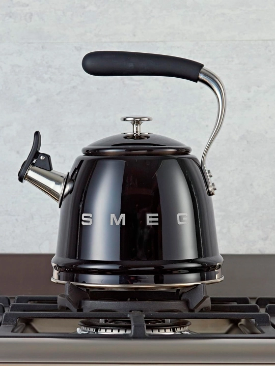 SMEG Retro Stovetop hushtak choynak – 2.4 L - 