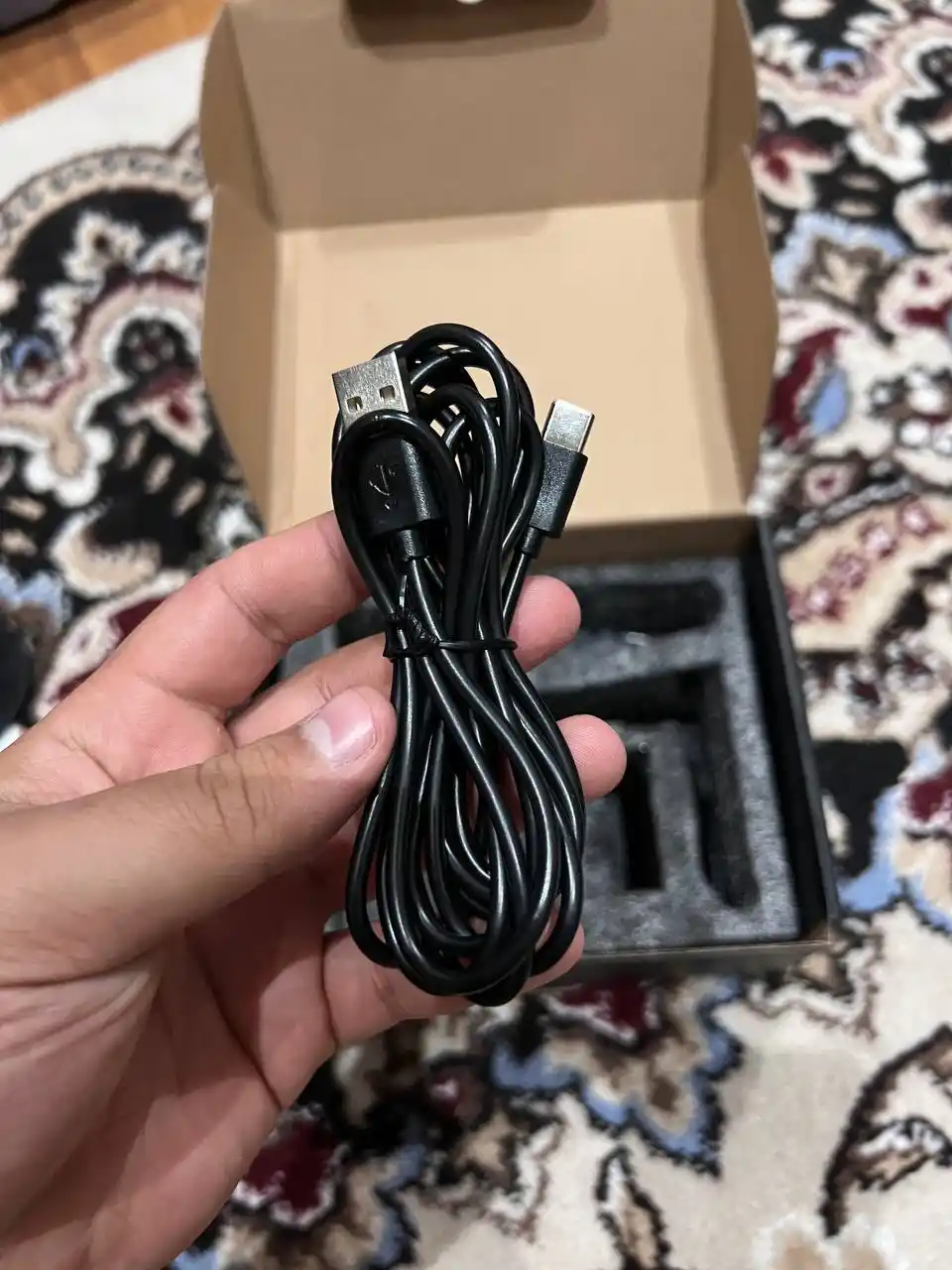 O'yin uchun kondensatorli RGB mikrofon ME6S, pop-filtr va stend bilan