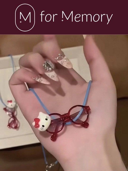 Ayollar zanjiri, marjon, "Hello Kitty ko‘zoynak" y2k, dofamin uslubi