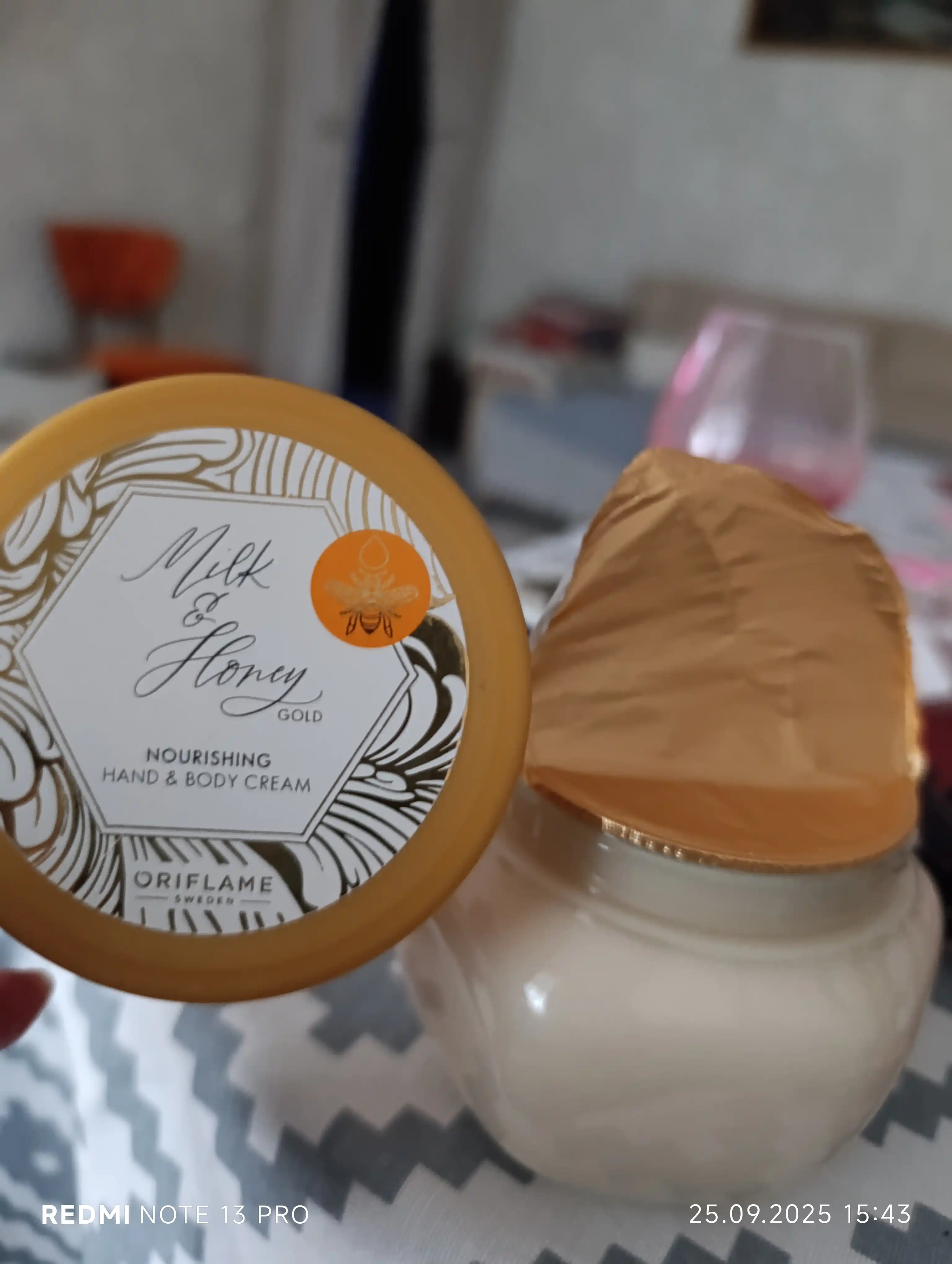Milk and Honey Крем для тела и рук, с жасмином и классический, 250 мг