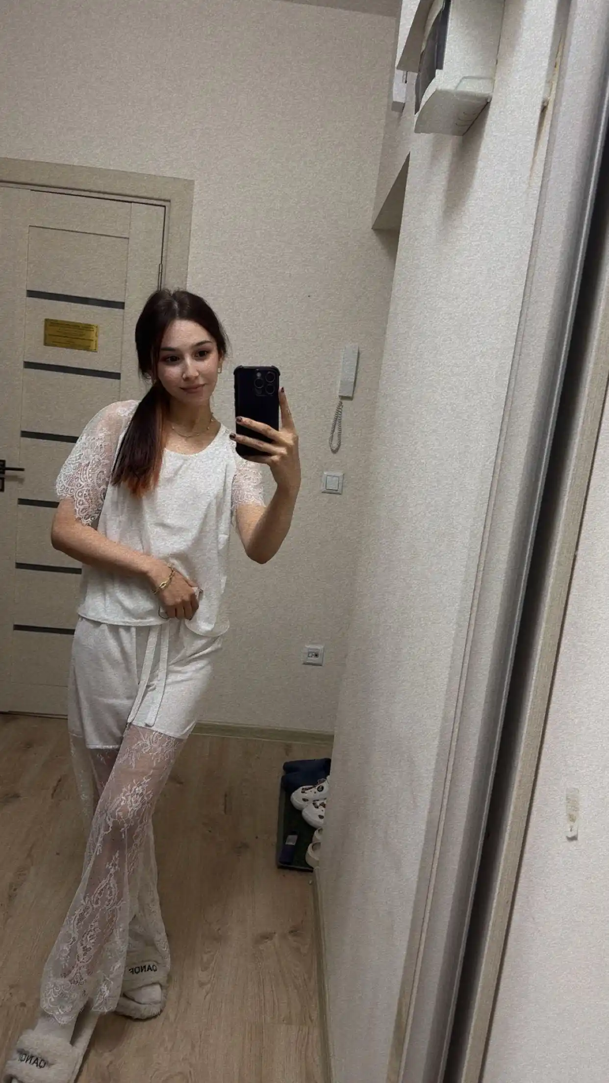 Pijama, ayollar kiyimi, uy kiyimi