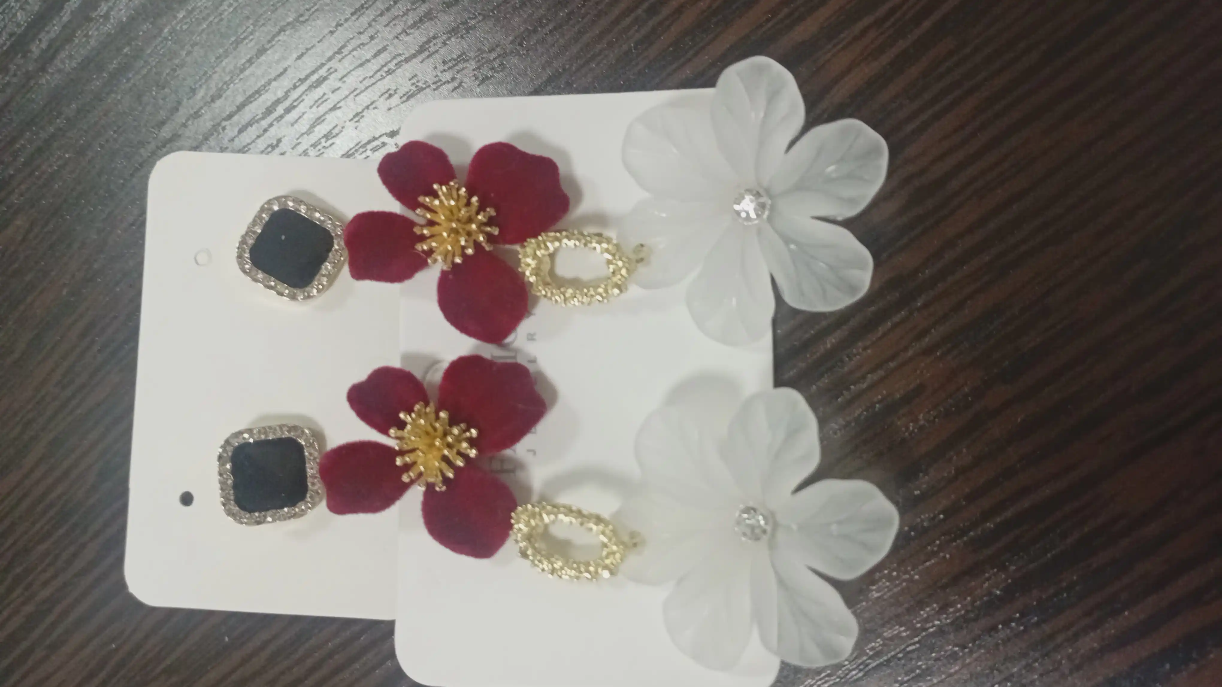 Серьги женские