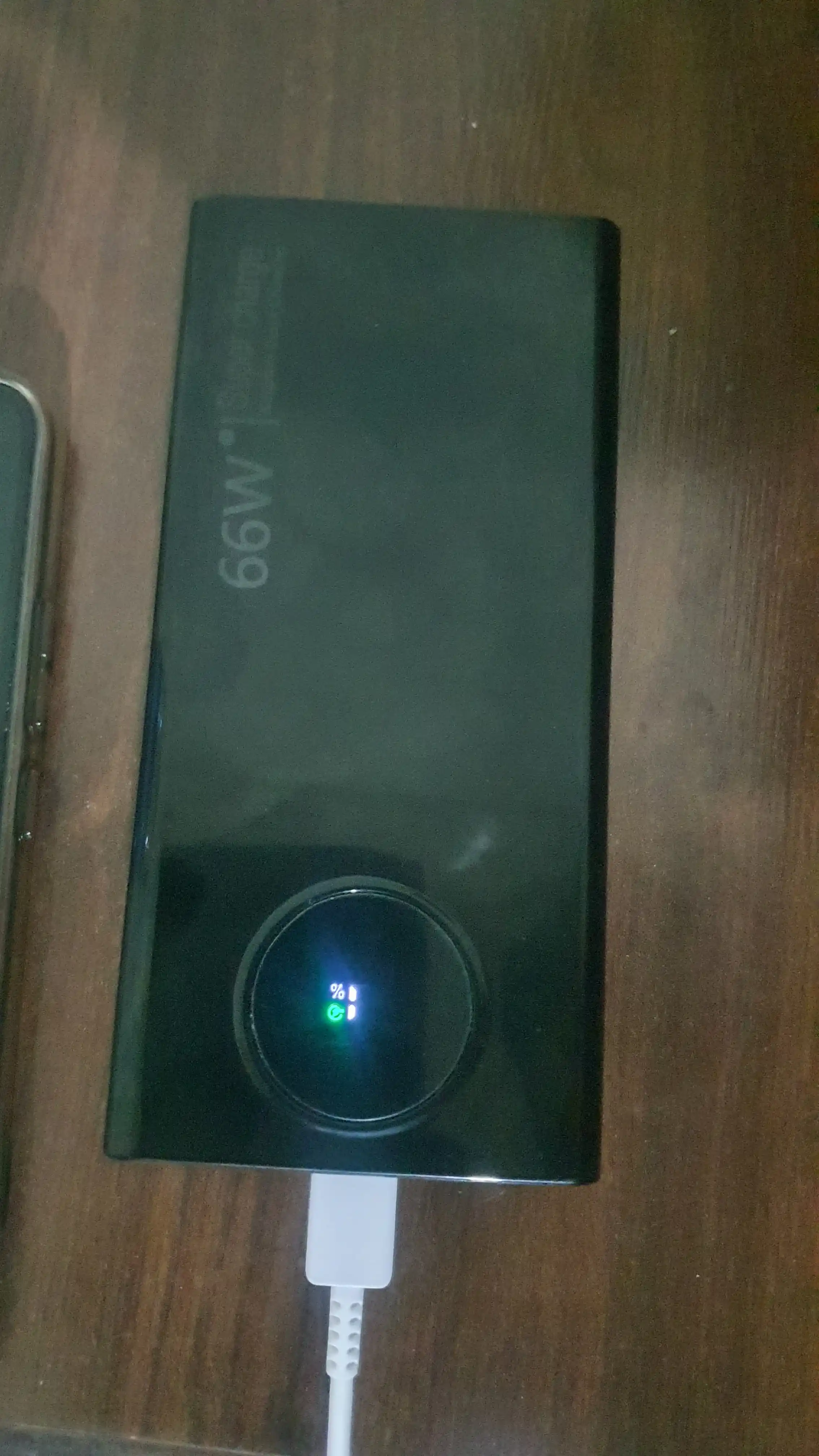 Tashqi akkumulyator, 20000 mA/h, 66w, tezkor quvvat beraoladi va juda qilay Power bank