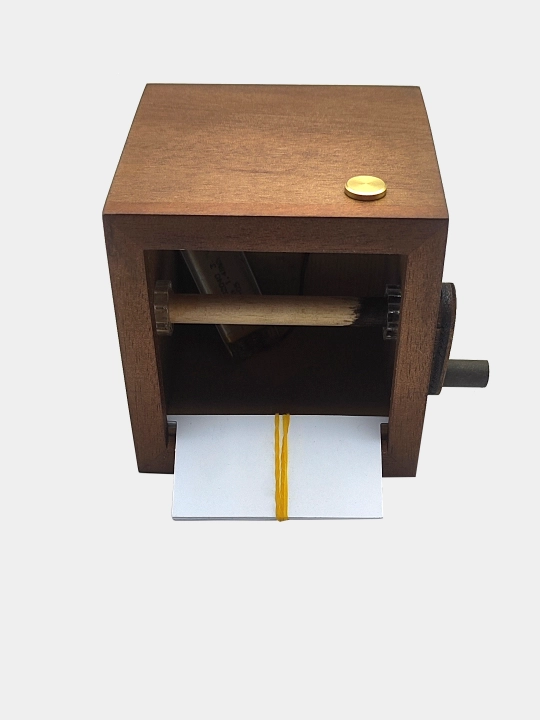 Foto hurdy-gurdy, qo'lda ishlangan