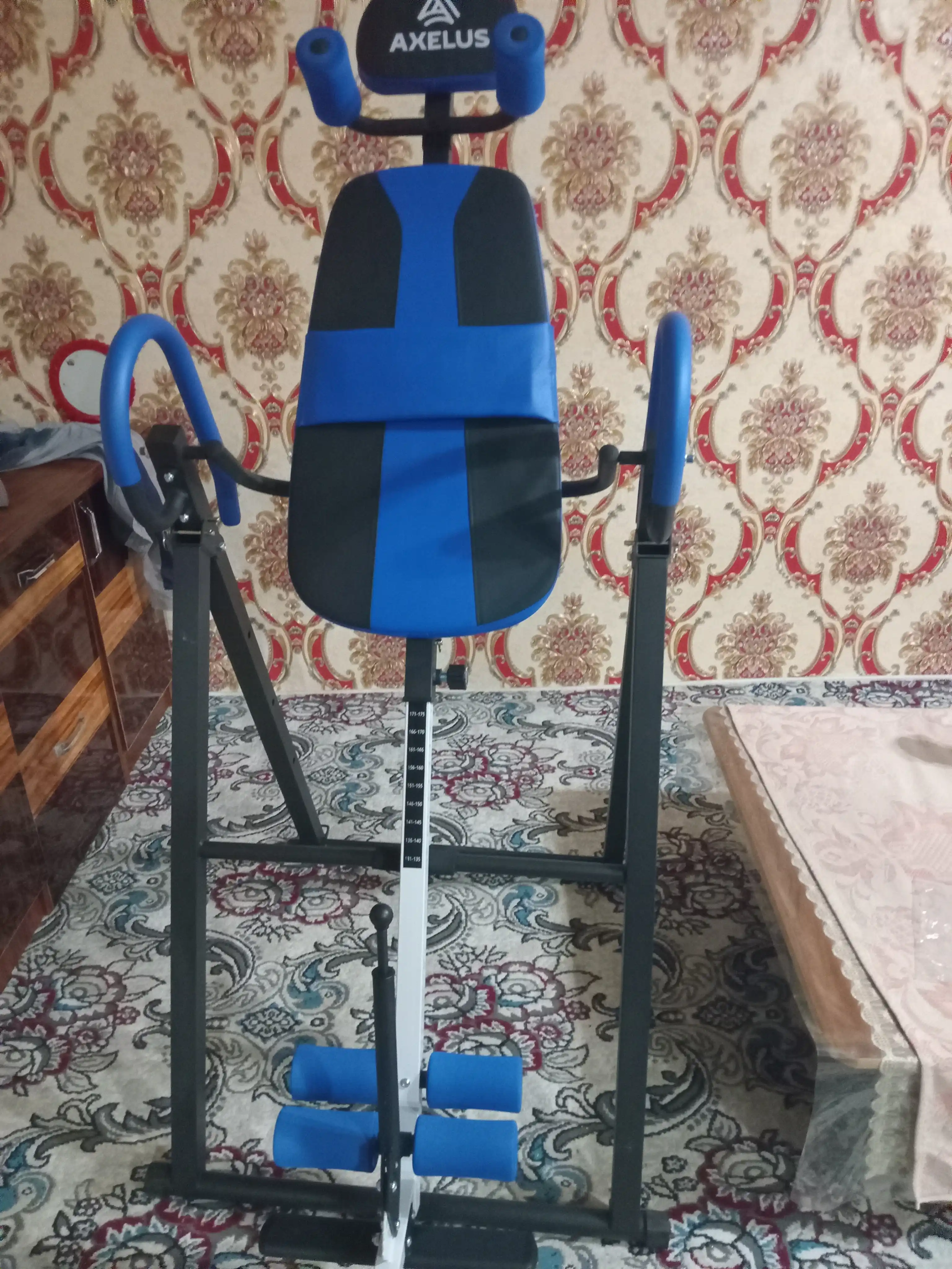 Inversion stol, umurtqa va disk churrasi, profili qalini inverson inversiya, turnik