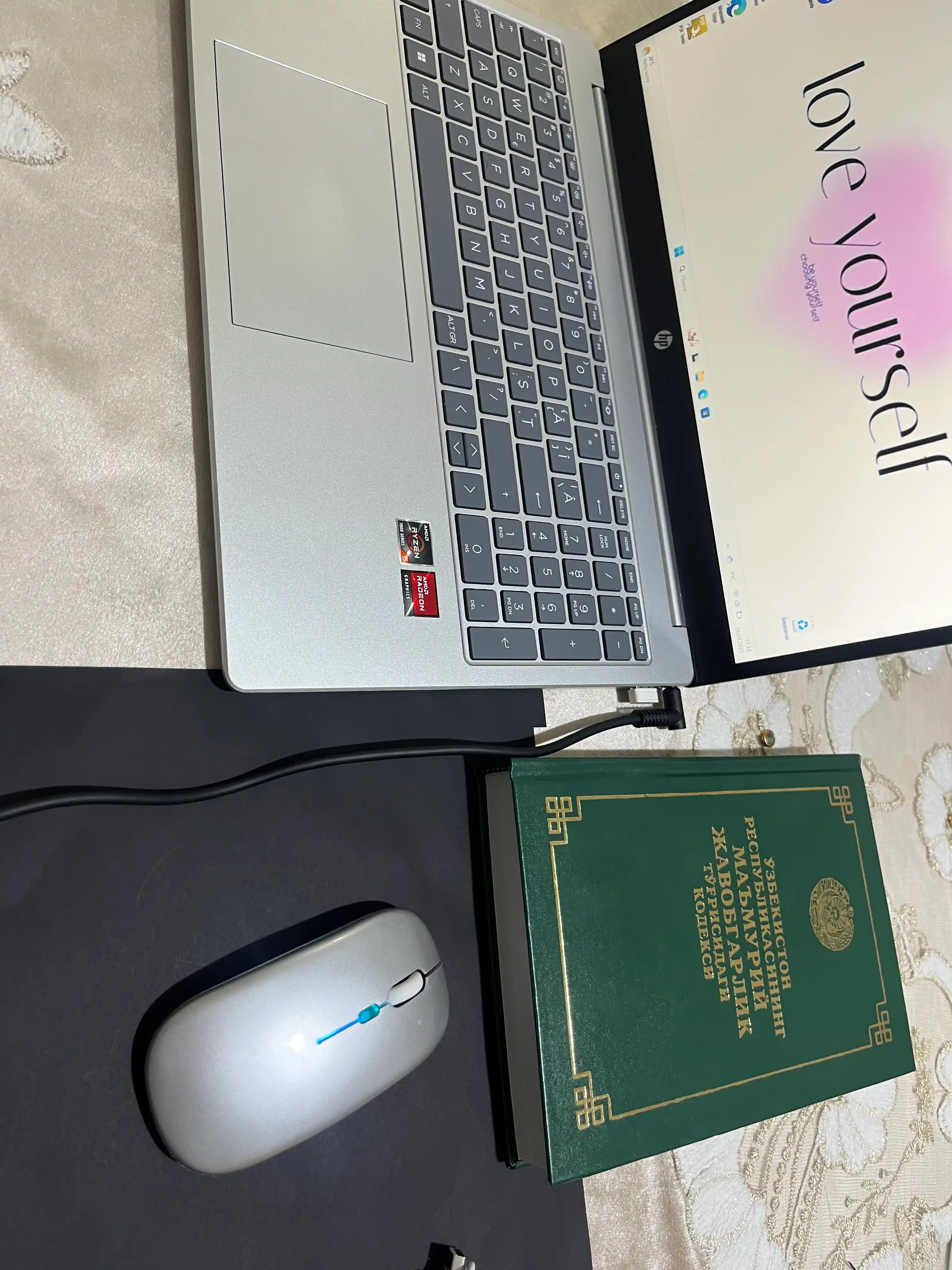 Simsiz sichqoncha, shovqinsiz,quvatlash bilan,Bluetooth USB adapteri va RGB
