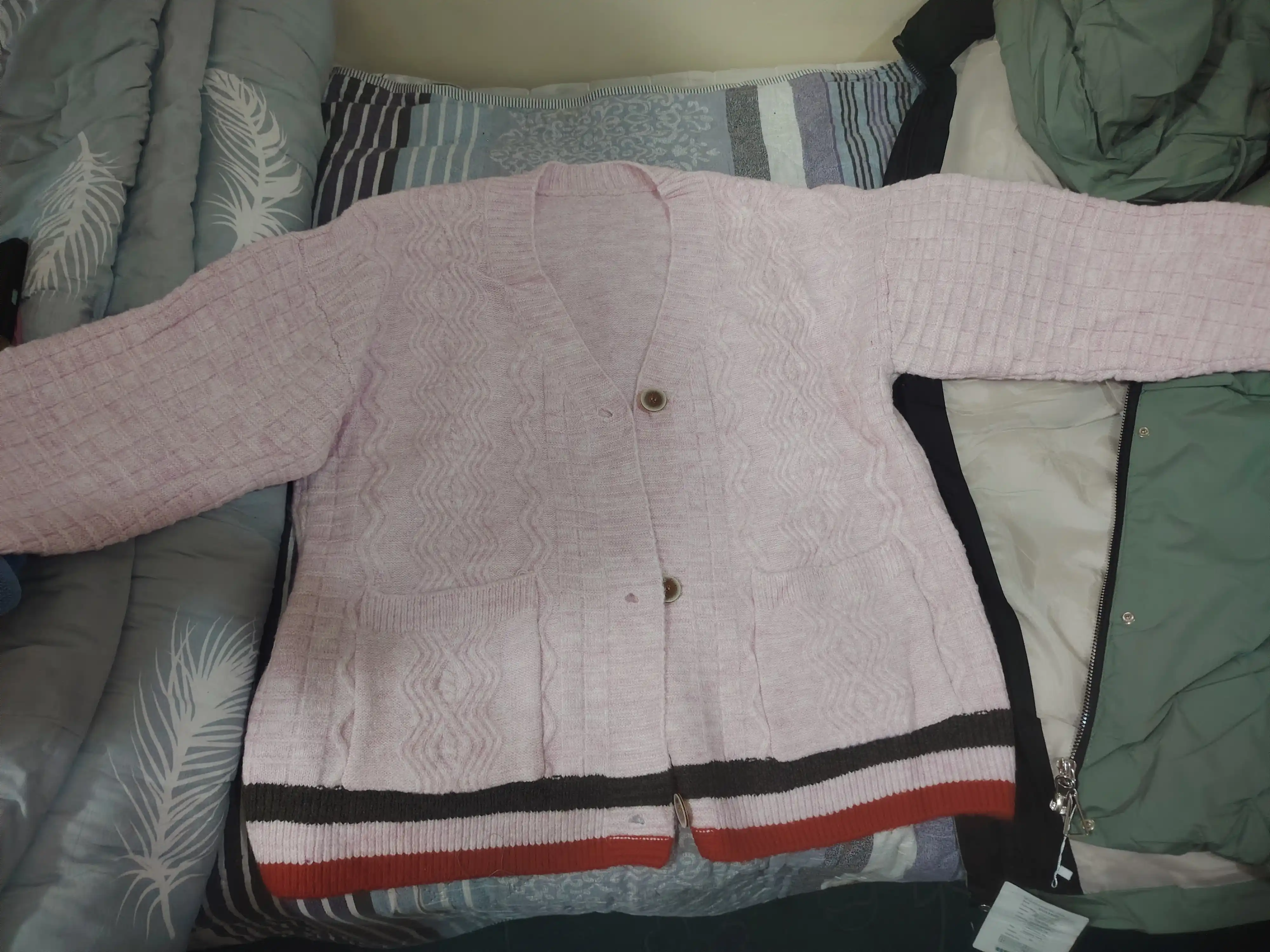 Oversize tugmali issiq trikotaj ayollar kardigani