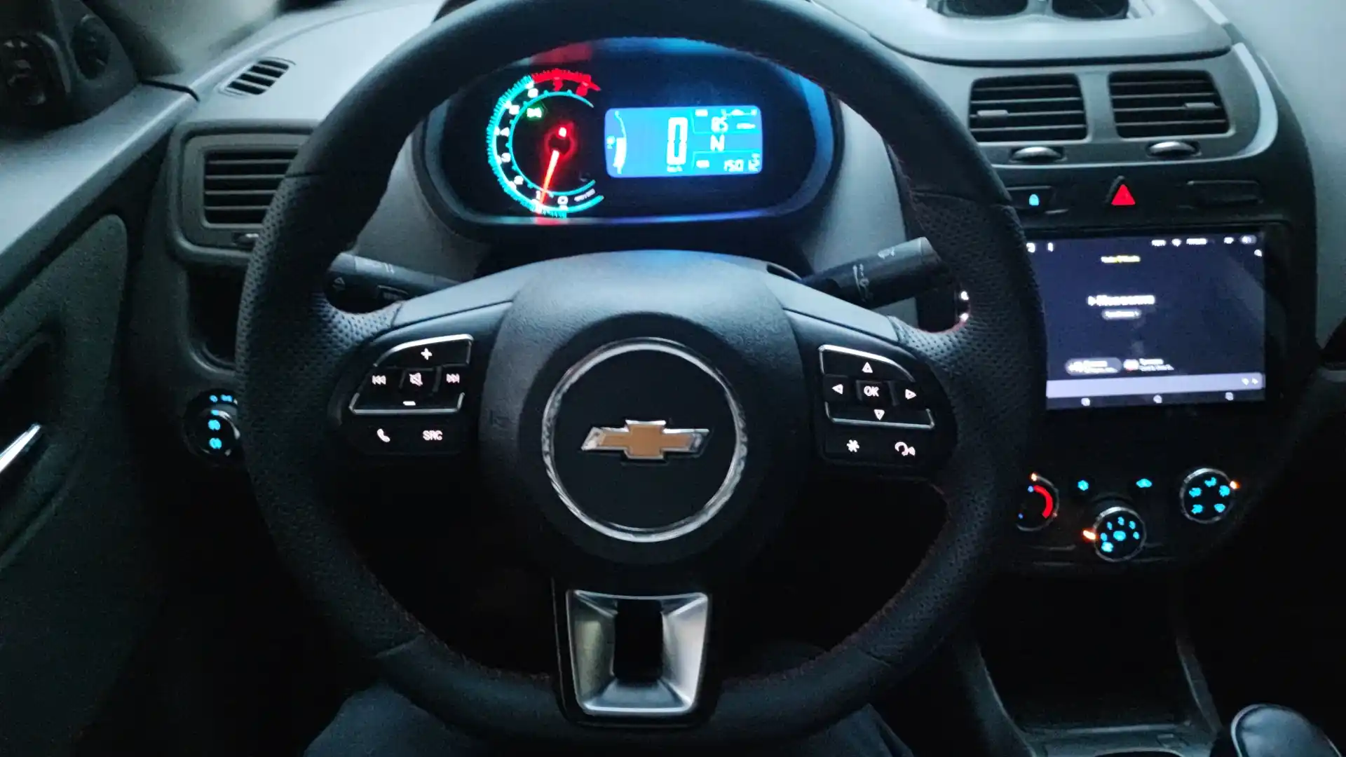 Руль Audi с типтроник и старт-стоп, с эмблемой Chevrolet