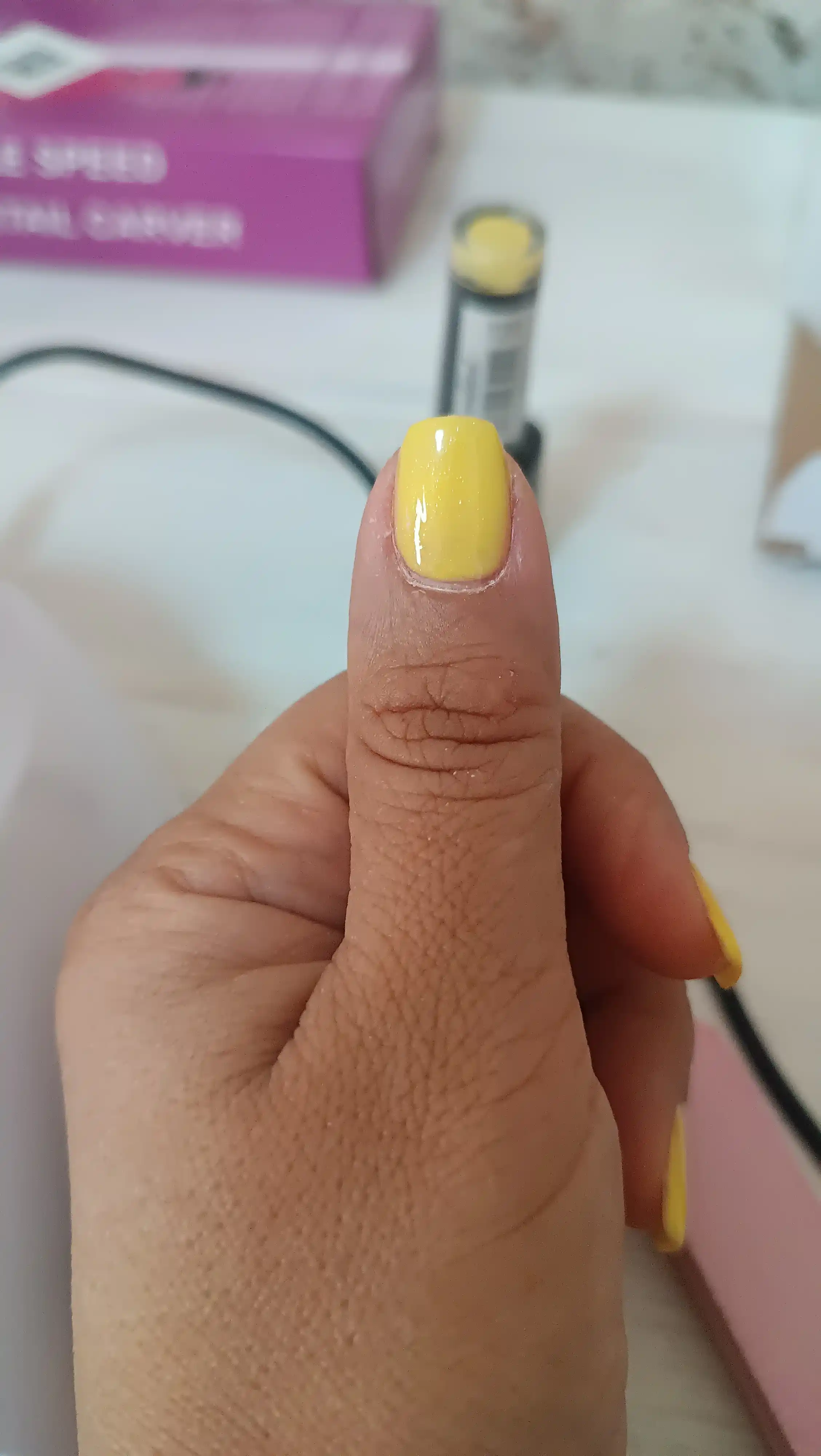 Manikyur va pedikyur uchun chiroq GNG SUNtech QX