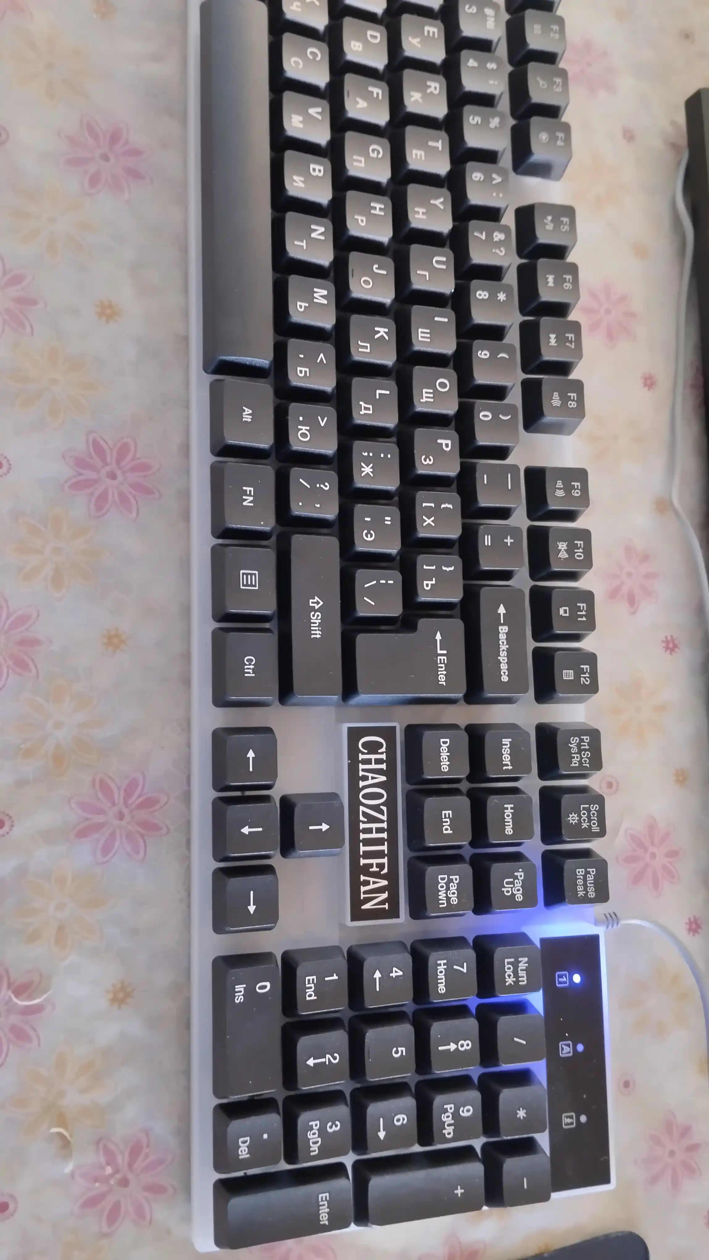 Simli mexanik klaviatura va sichqoncha, o'yin va ofis uchun RGB yoritgichli, shovqinsiz