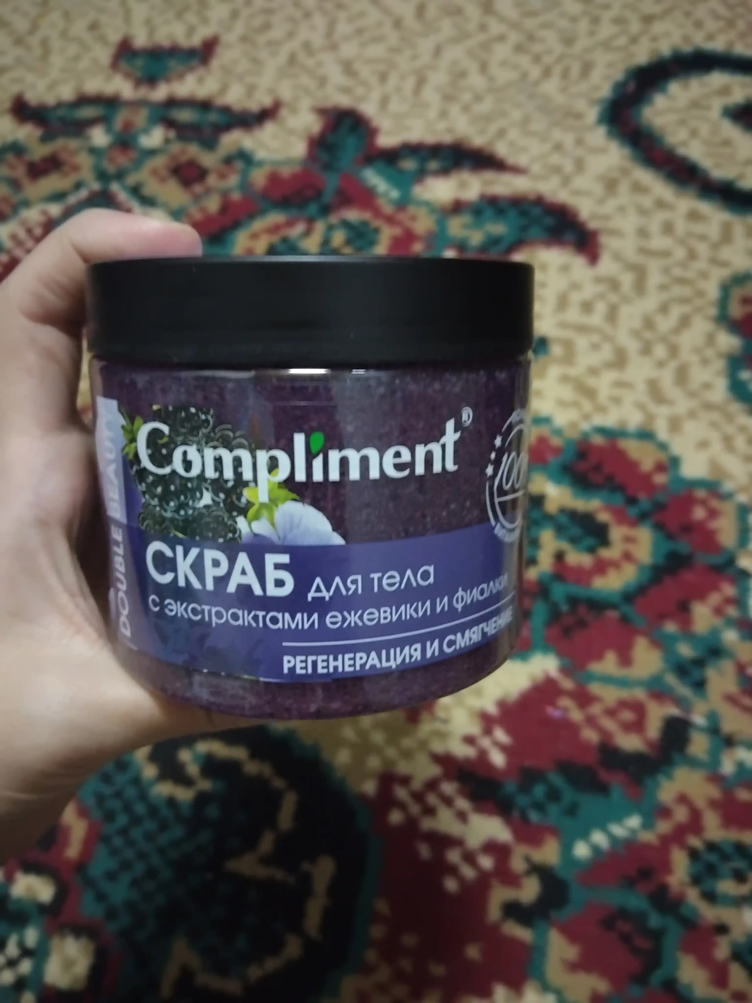Tana uchun skrab, elastik teri uchun,selyulitga qarshi, massaj effekti, Compliment, 400 ml