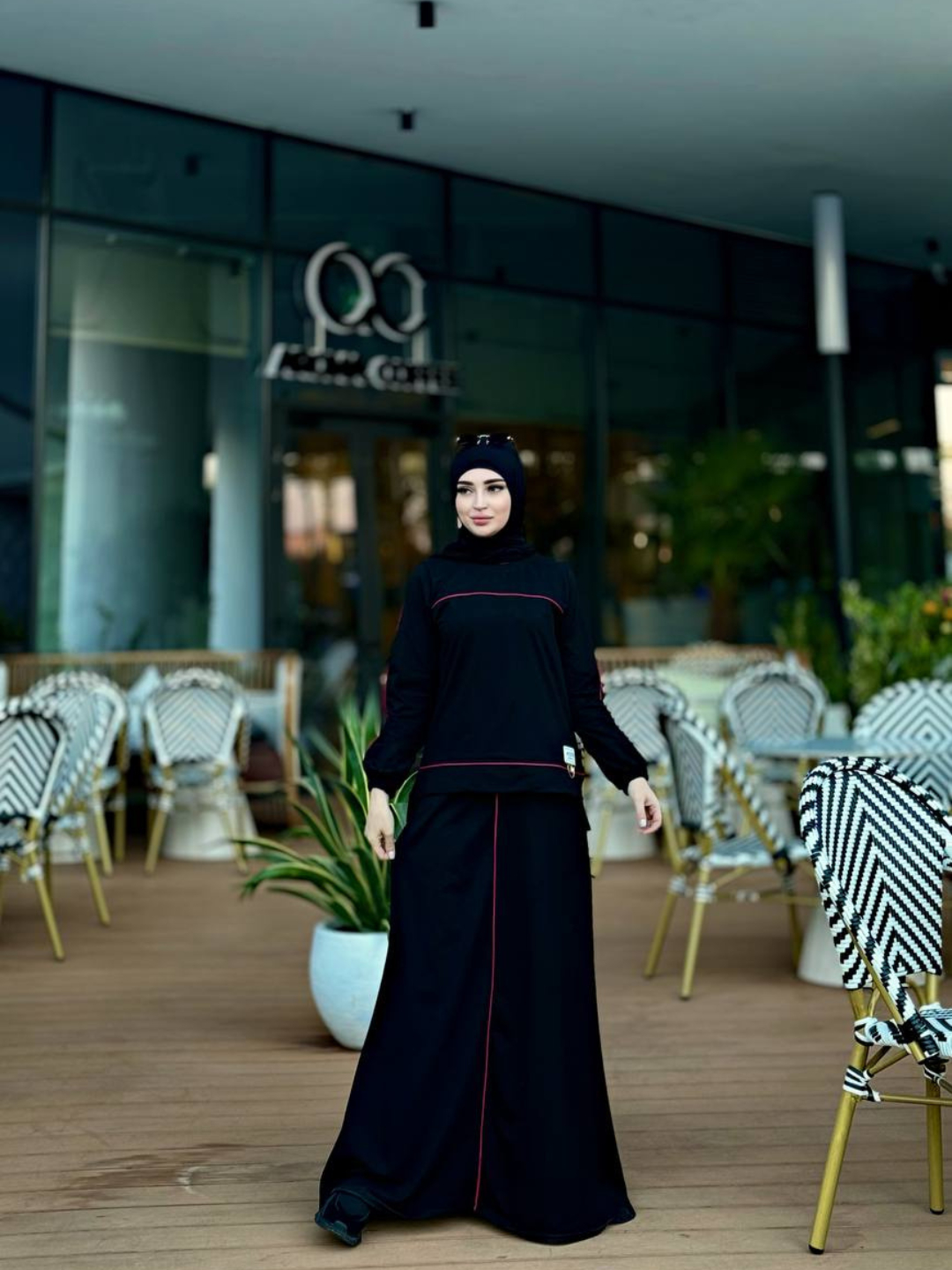 Sariq mushuk va eshak becerdin oladi Kichik sik