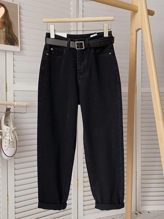 Ayollar uchun baland belli mom jeans – turli rangdagi denim shimlar, jinsi shimlar - 