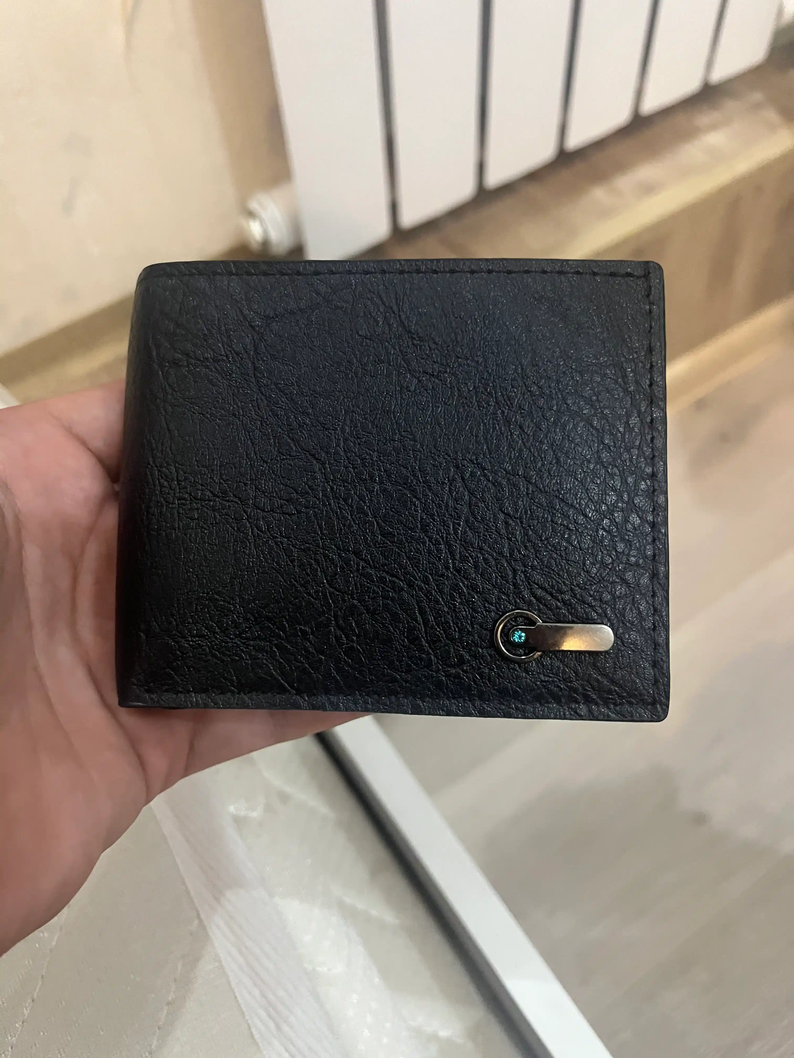 Erkaklar hamyoni, 12 sm x 10 sm o‘lchamdagi portmone