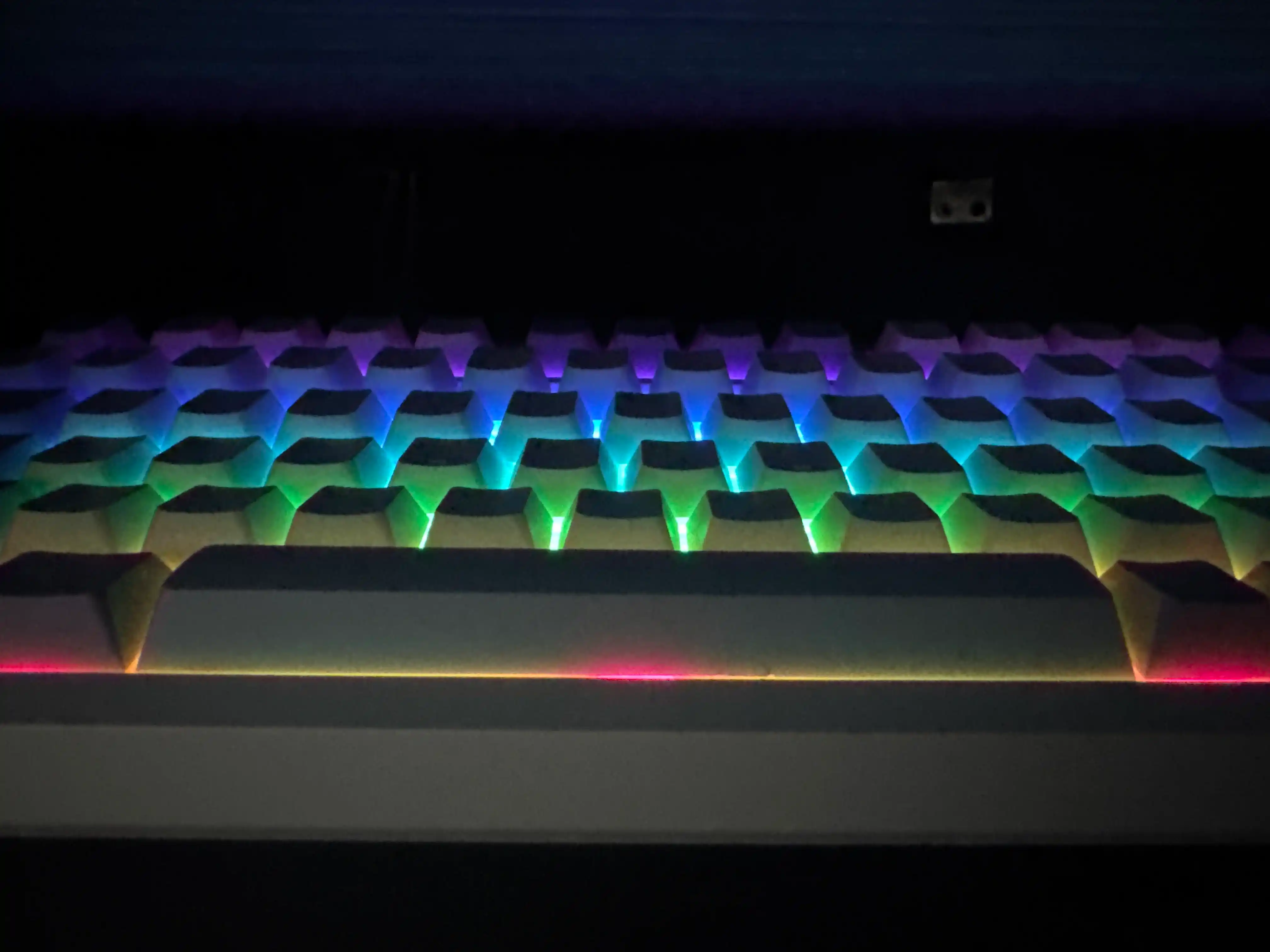 AJAZZ AK820 Pro mexanik klaviaturasi, o‘yin, simli, simsiz, Bluetooth, RGB