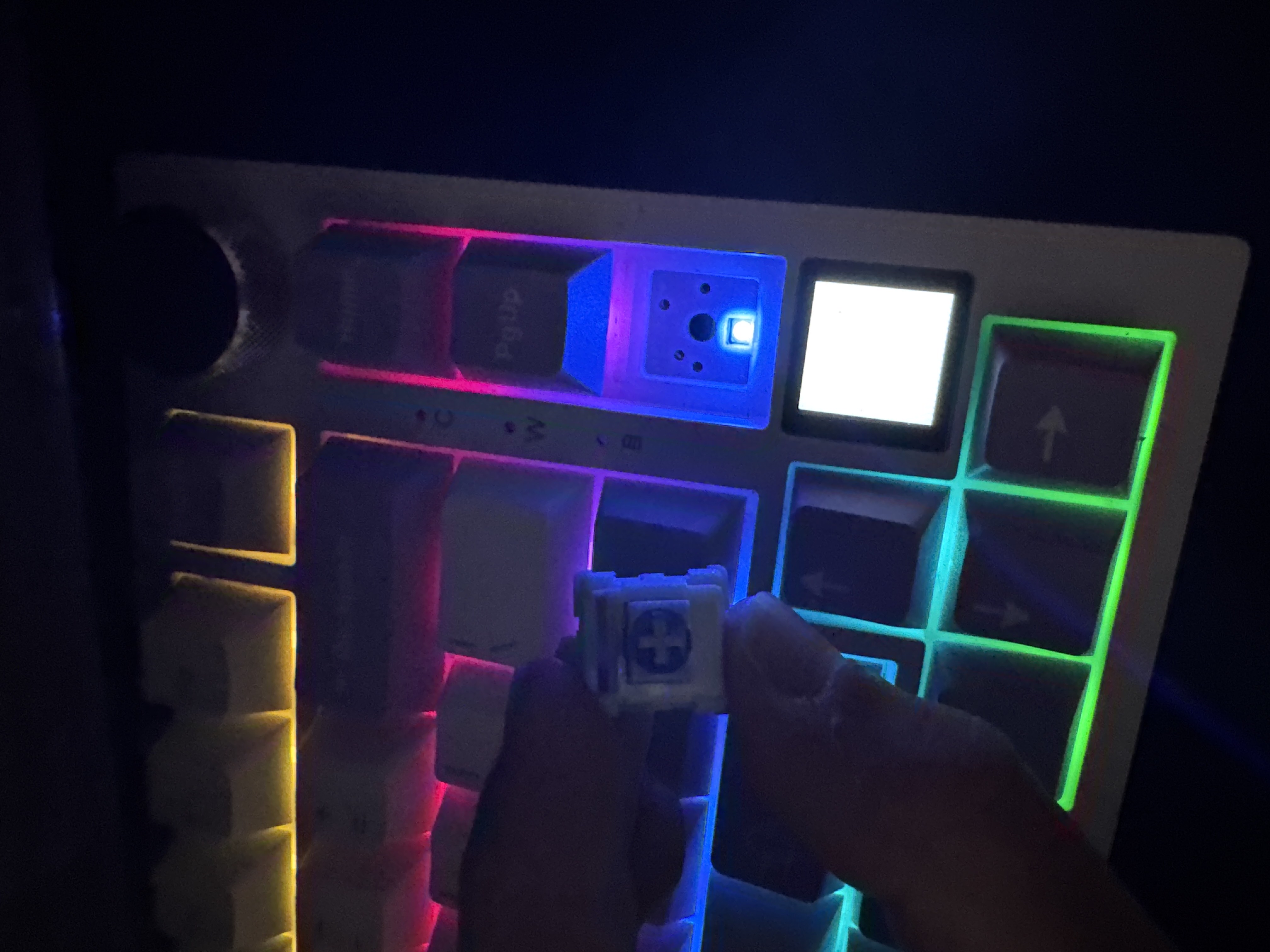 AJAZZ AK820 Pro mexanik klaviaturasi, o‘yin, simli, simsiz, Bluetooth, RGB
