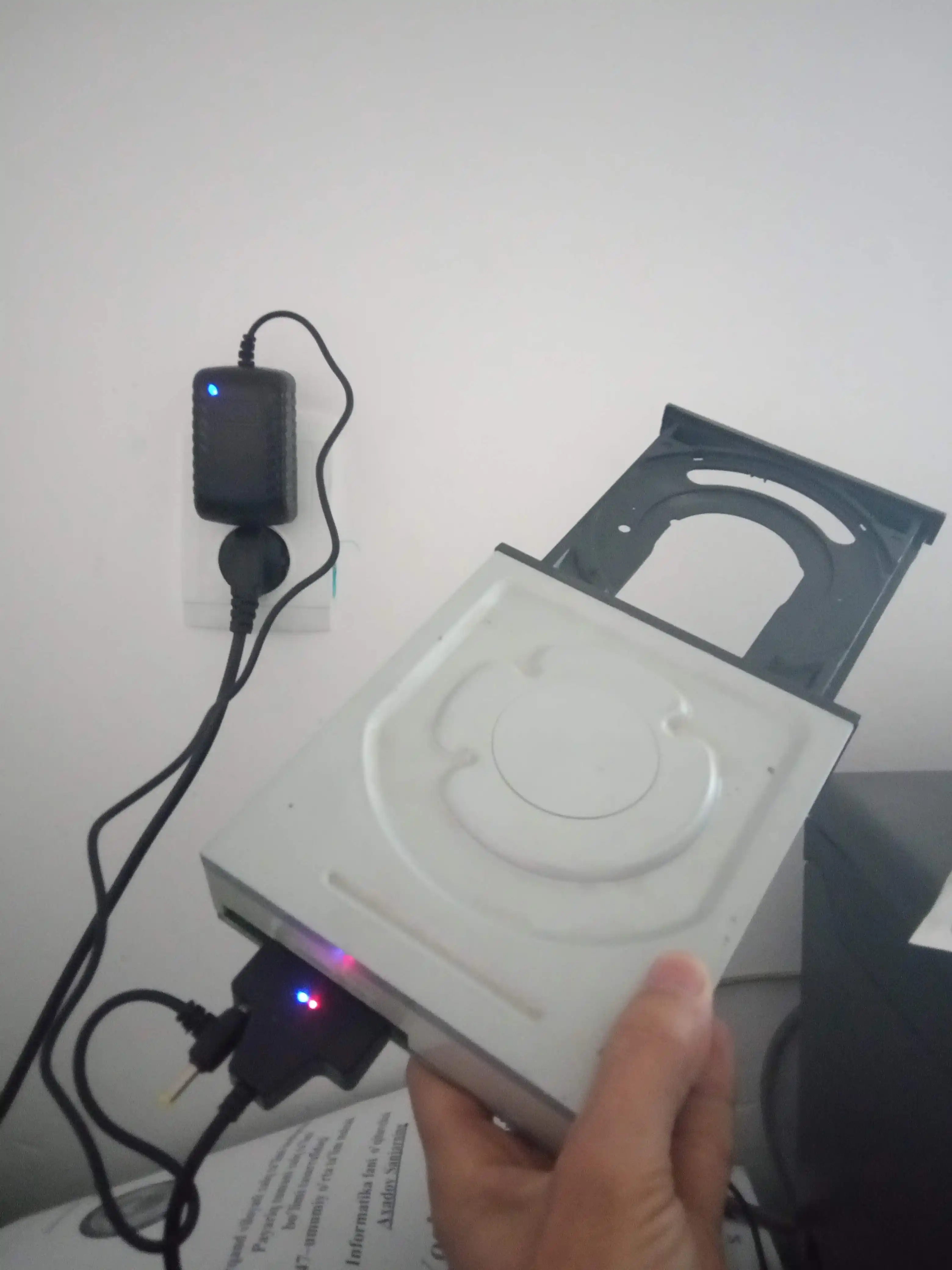 Tuner smartbox router va boshqa qurilmalar uchun quvvatlagich/ ta'minot manbai 12V1A 12V2A
