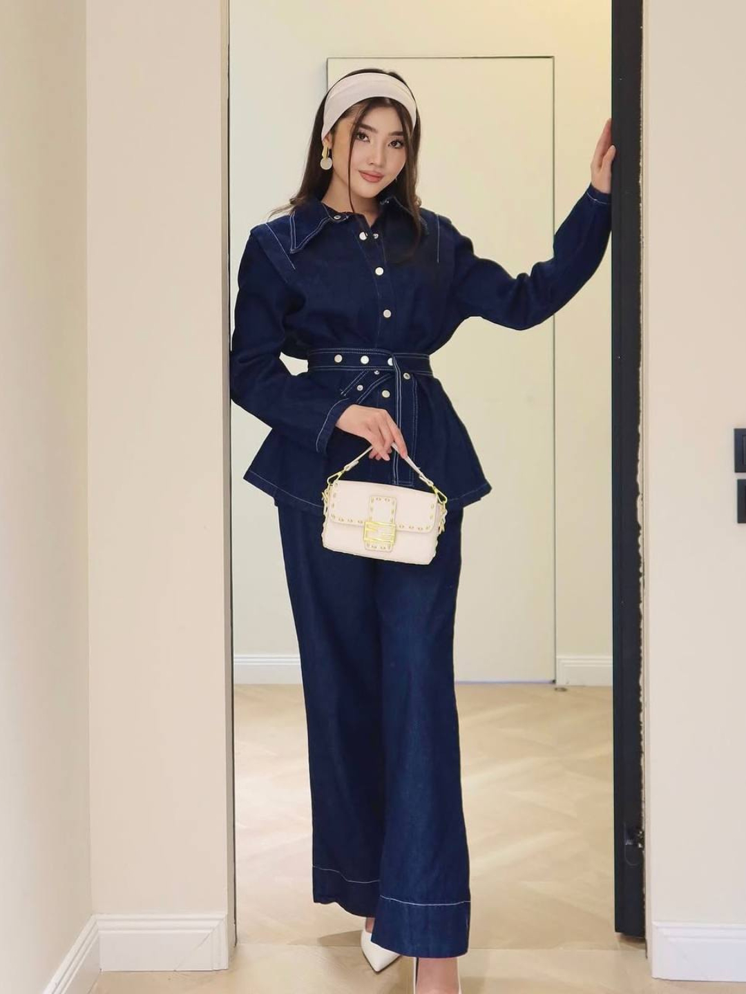 Tiny Toons porno komikslarini tomosha qiling Ginekolog porno foto suhbat