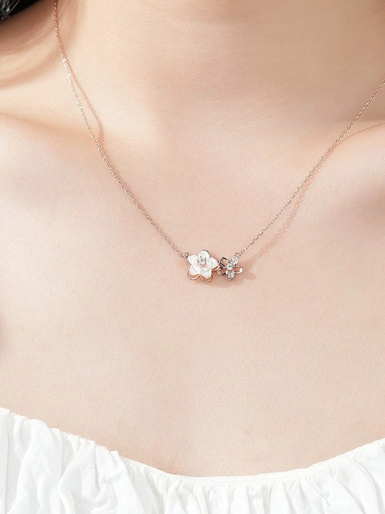 Zanjir Gullagan Sakura