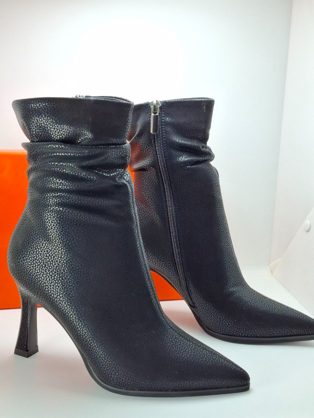 Olatni lablar bilan massaj qiling