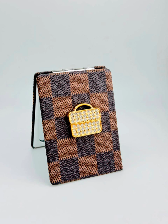 Mini kvadrat yig'iladigan bo'yanish oynasi