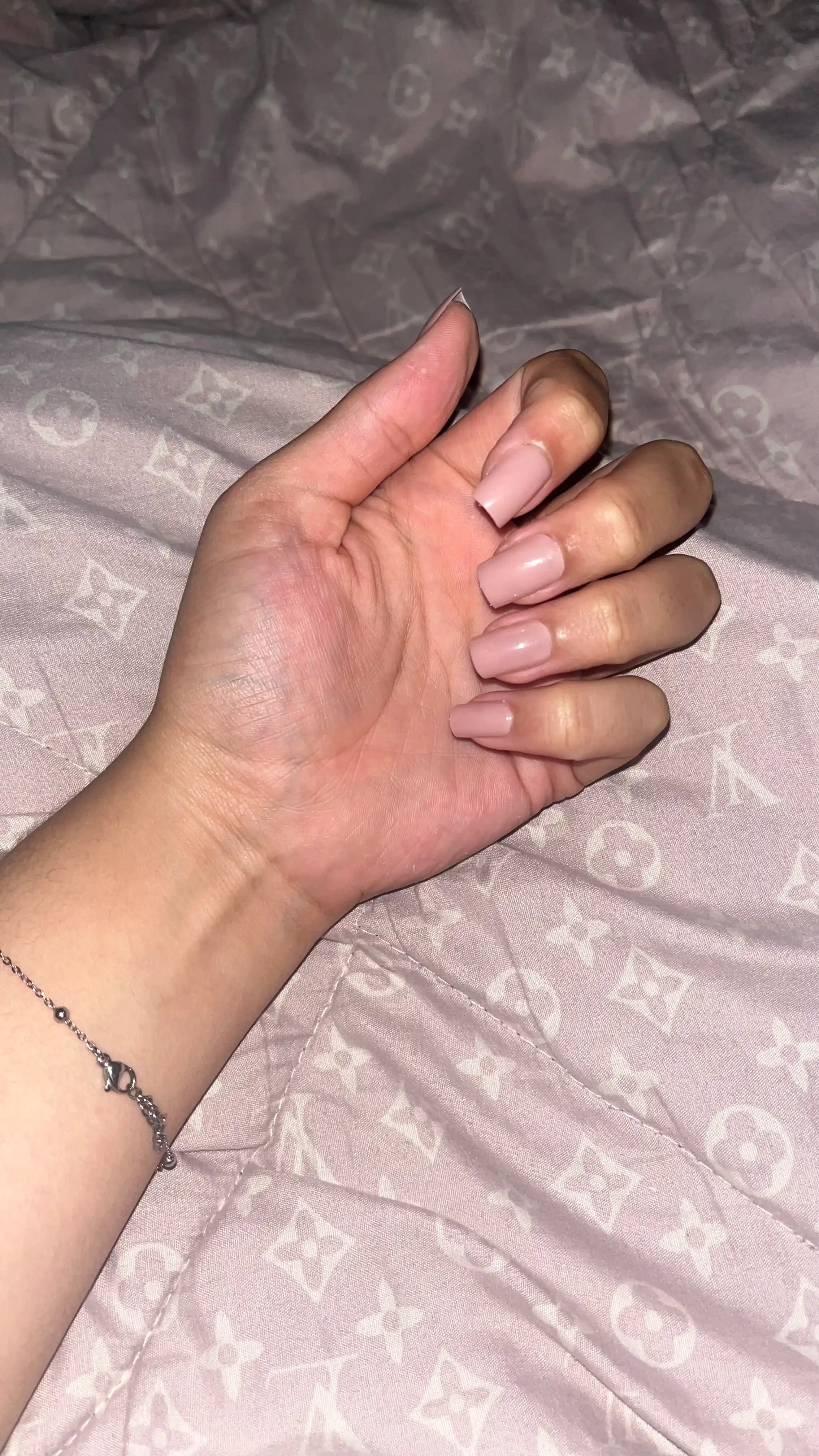 Накладные ногти 