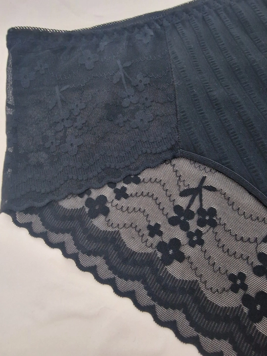 Ayollar trusilari katta razmer 2XL–4XL, poliamid krujevali, o‘rtacha o‘tirish (posadka)