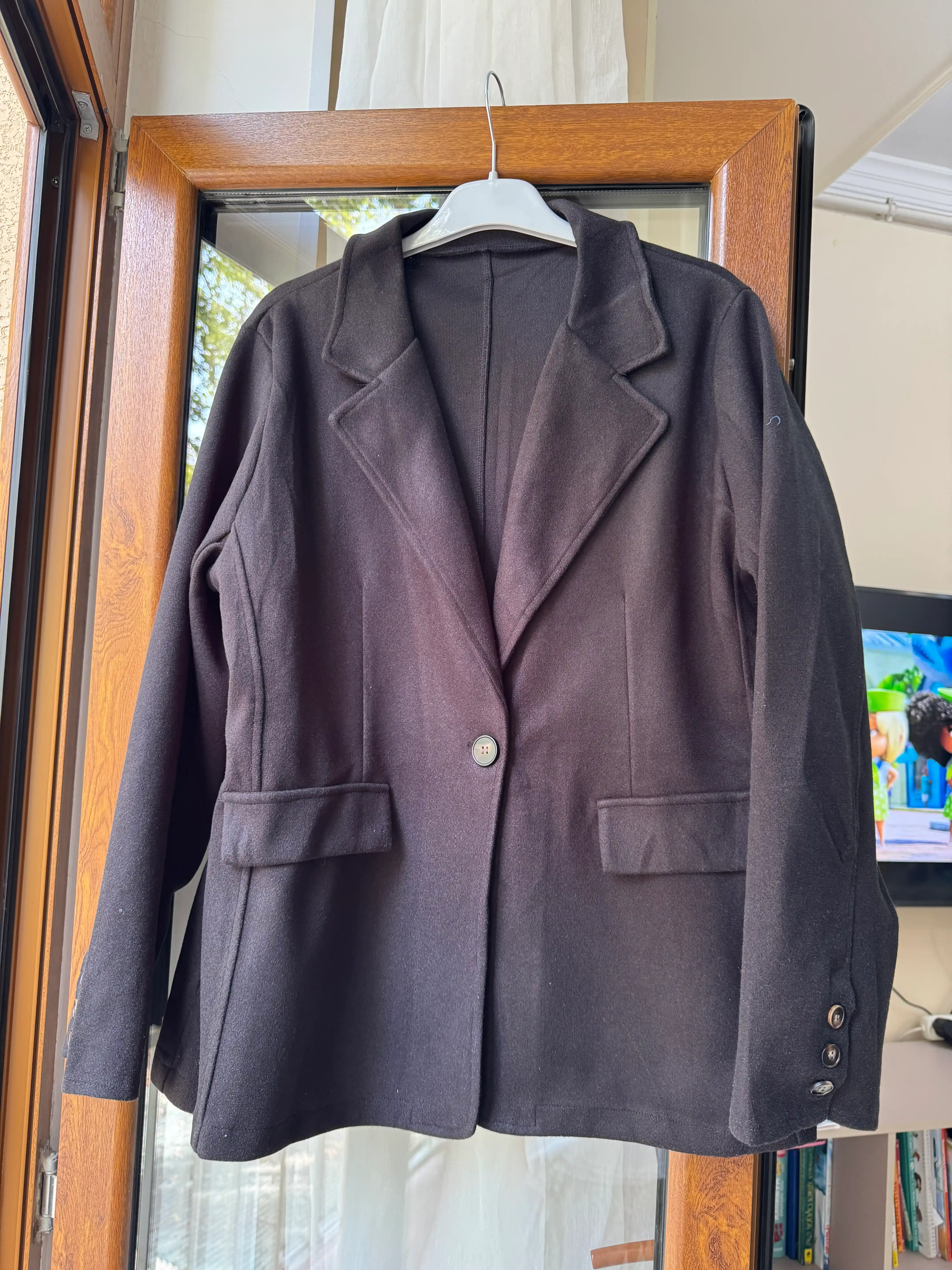 Ayollar oversize pidjak, klassik jaket, 46-58 o‘lcham - EllyFashion