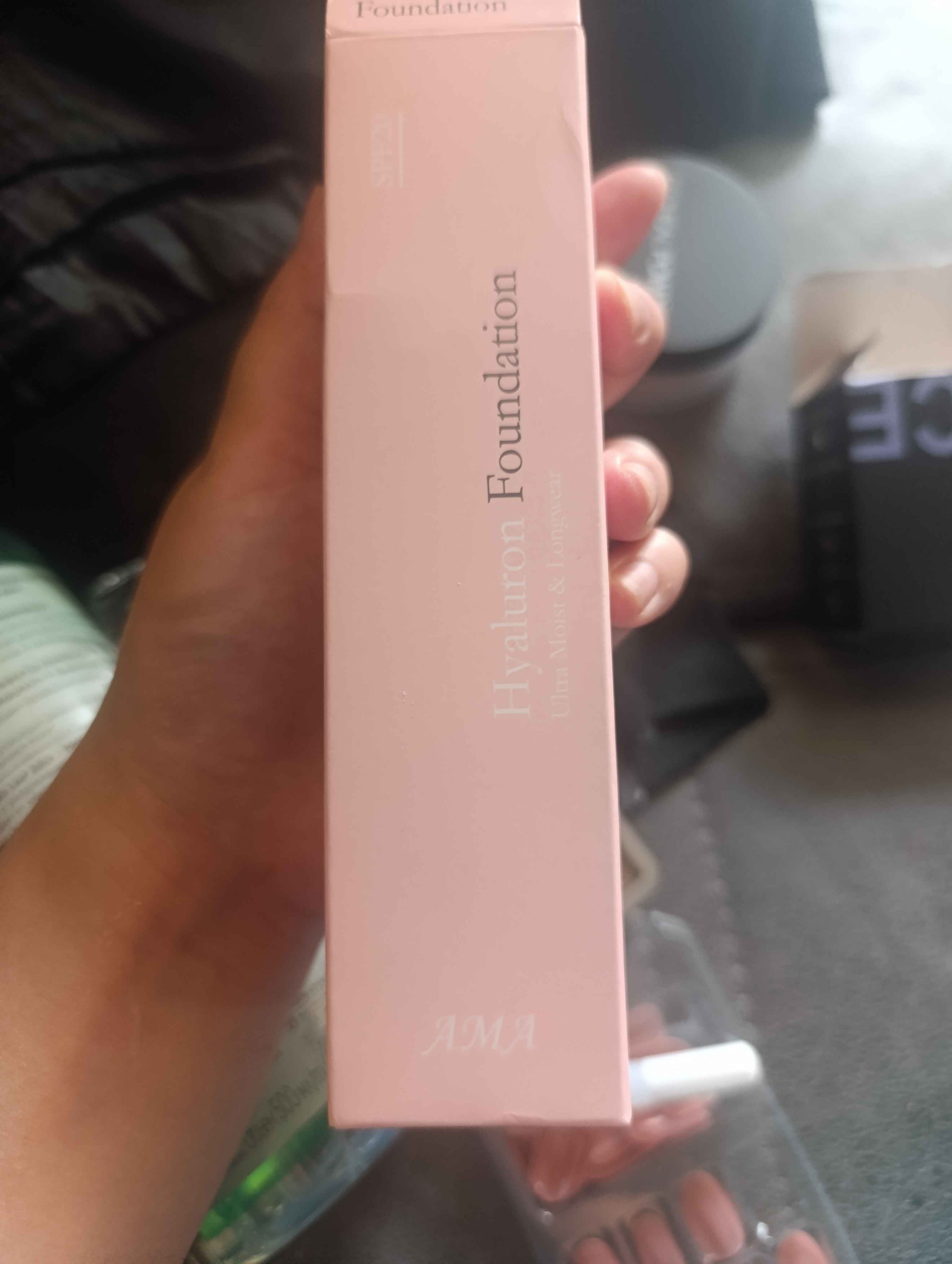 Tonal kremi AMA Hyaluron Foundation