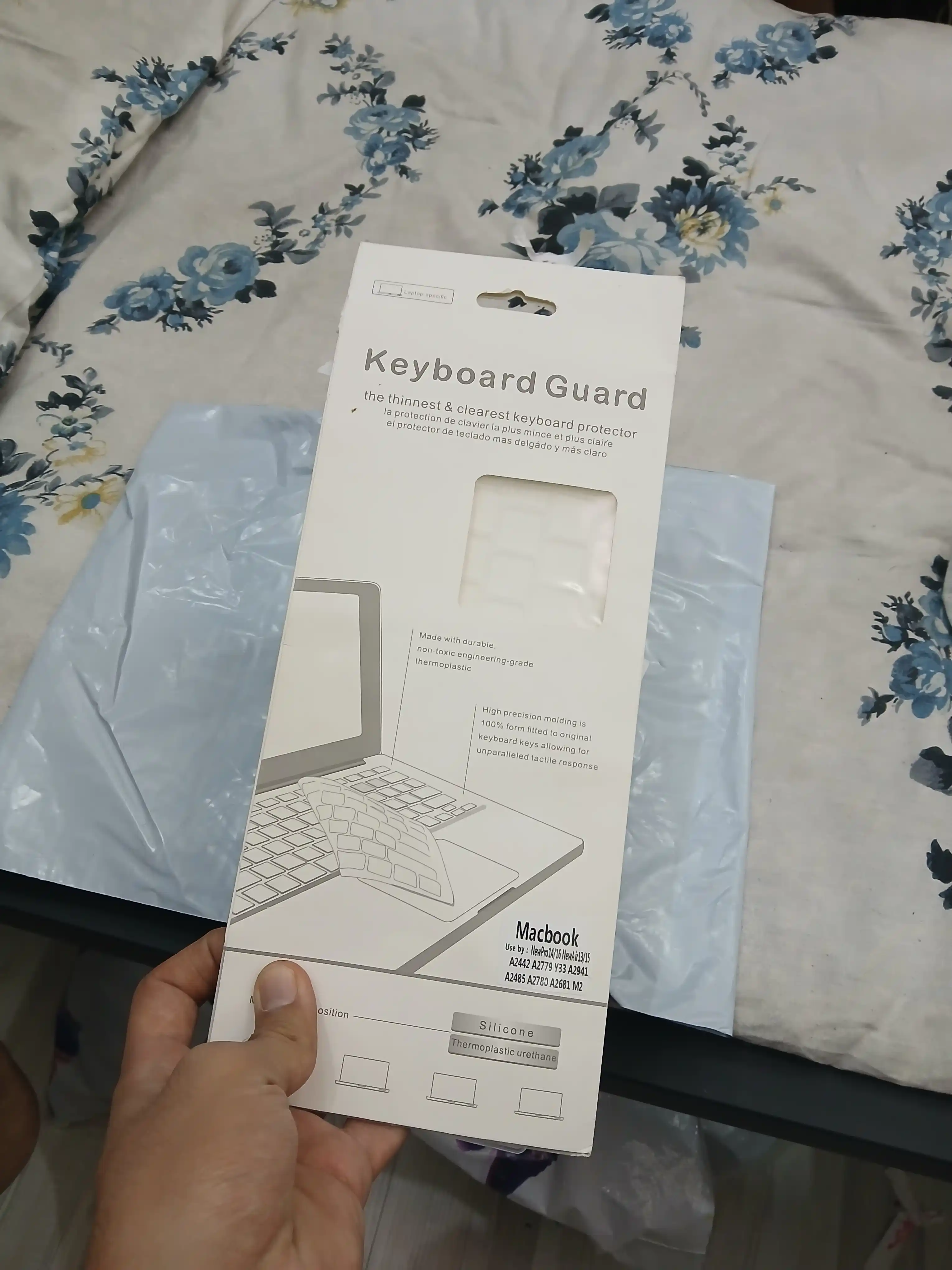 Пленка/наклейка на клавиатуру с русской раскладкой для Macbook Air/Pro/13.3/13.6/M1/M2