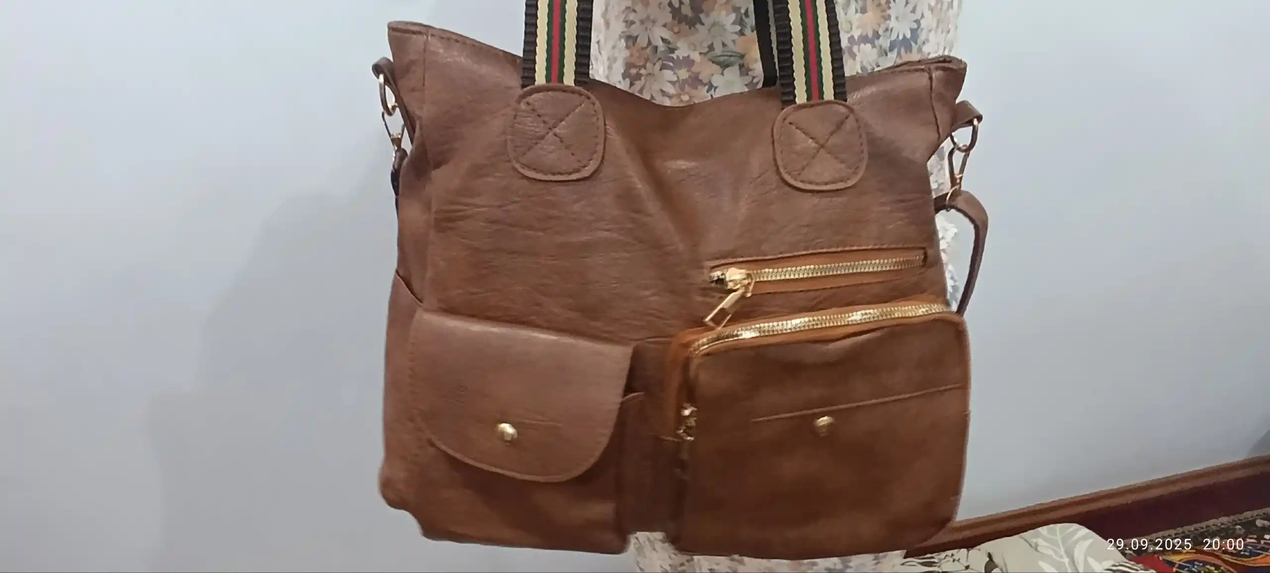 Ayollar sumkasi AURA, tout, shopper A4, krossbodi, yelkadan osiladigan sumka, ekocharm