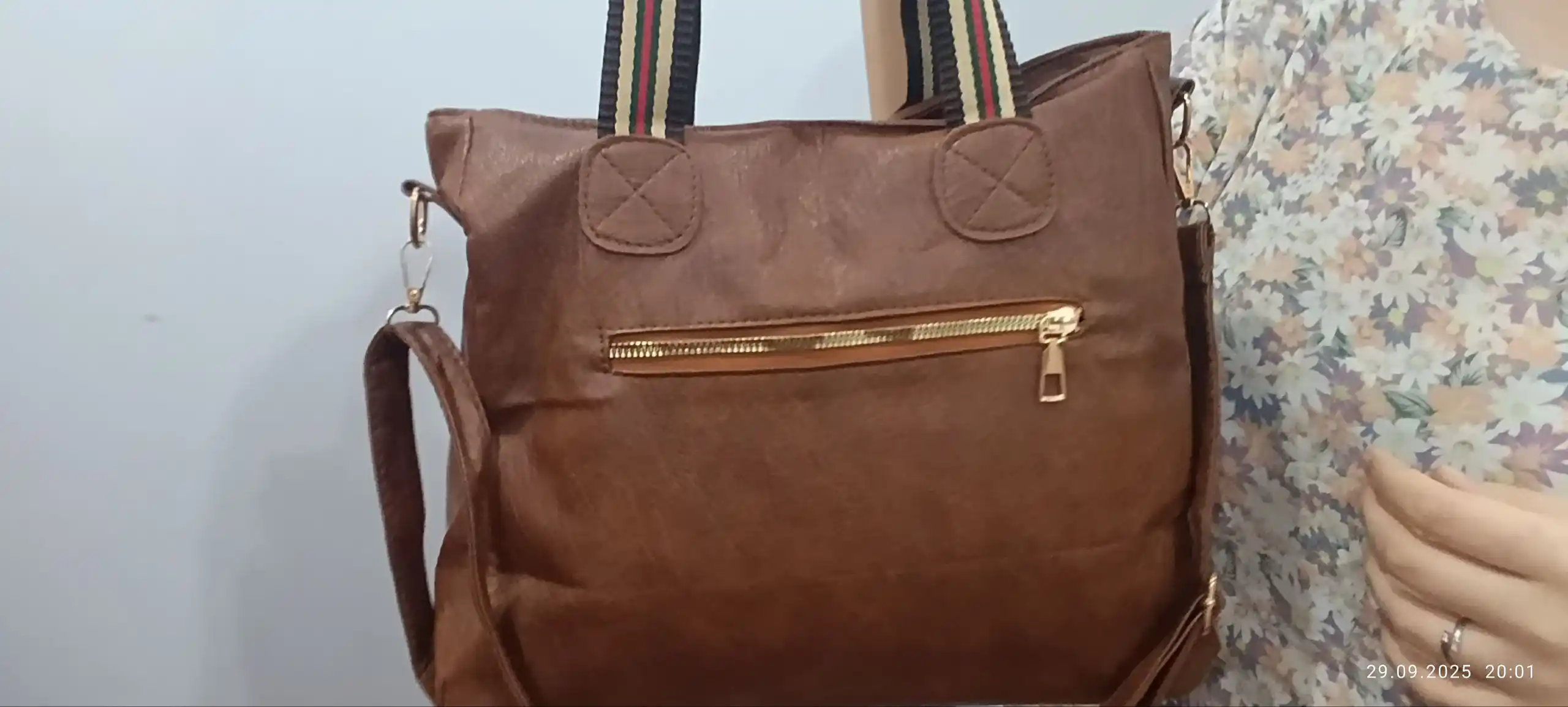 Ayollar sumkasi AURA, tout, shopper A4, krossbodi, yelkadan osiladigan sumka, ekocharm