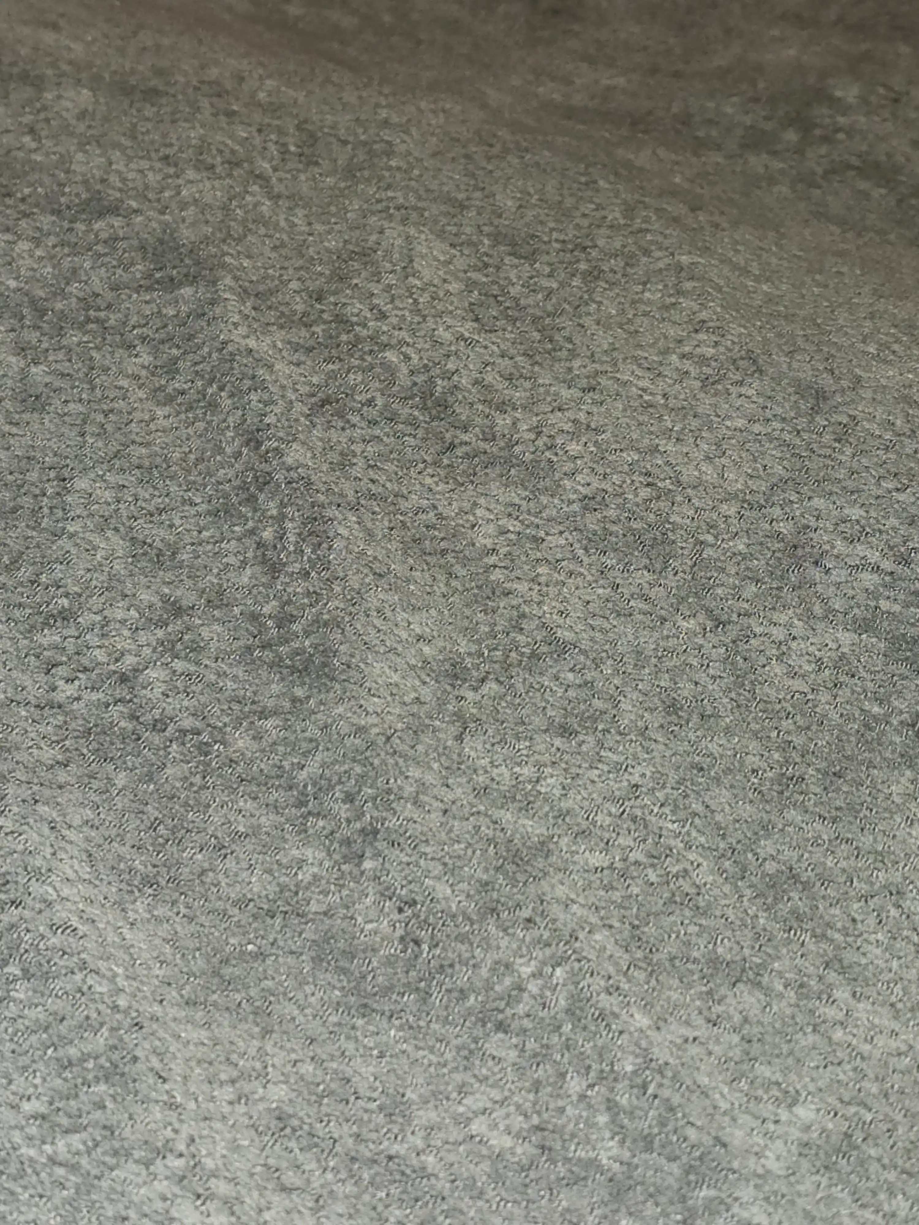 Mebel va choyshablar uchun tukli, fakturali mato (150×200 / 150×300)