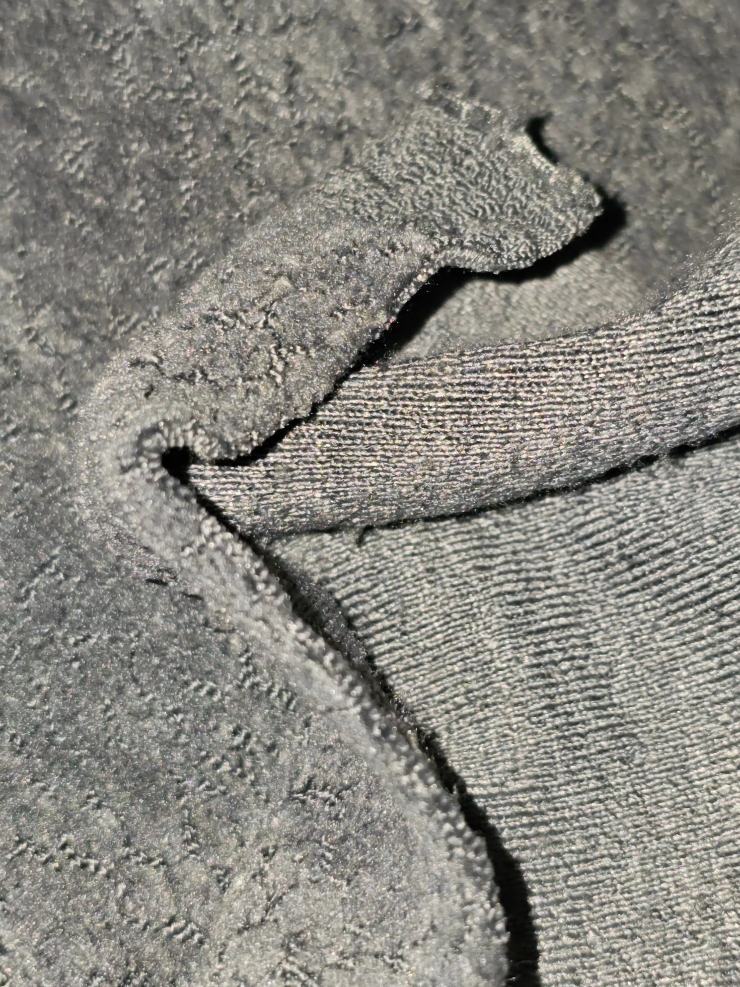 Mebel va choyshablar uchun tukli, fakturali mato (150×200 / 150×300)