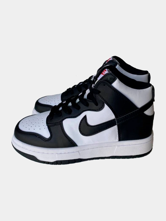 Ayollar krossovkasi NIKE