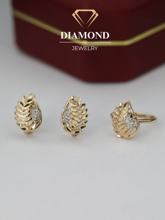 Ayollar uchun oltin uzuk va zirak to'plami, tilla 585 proba, 5.34gr, D21K model, DIAMOND