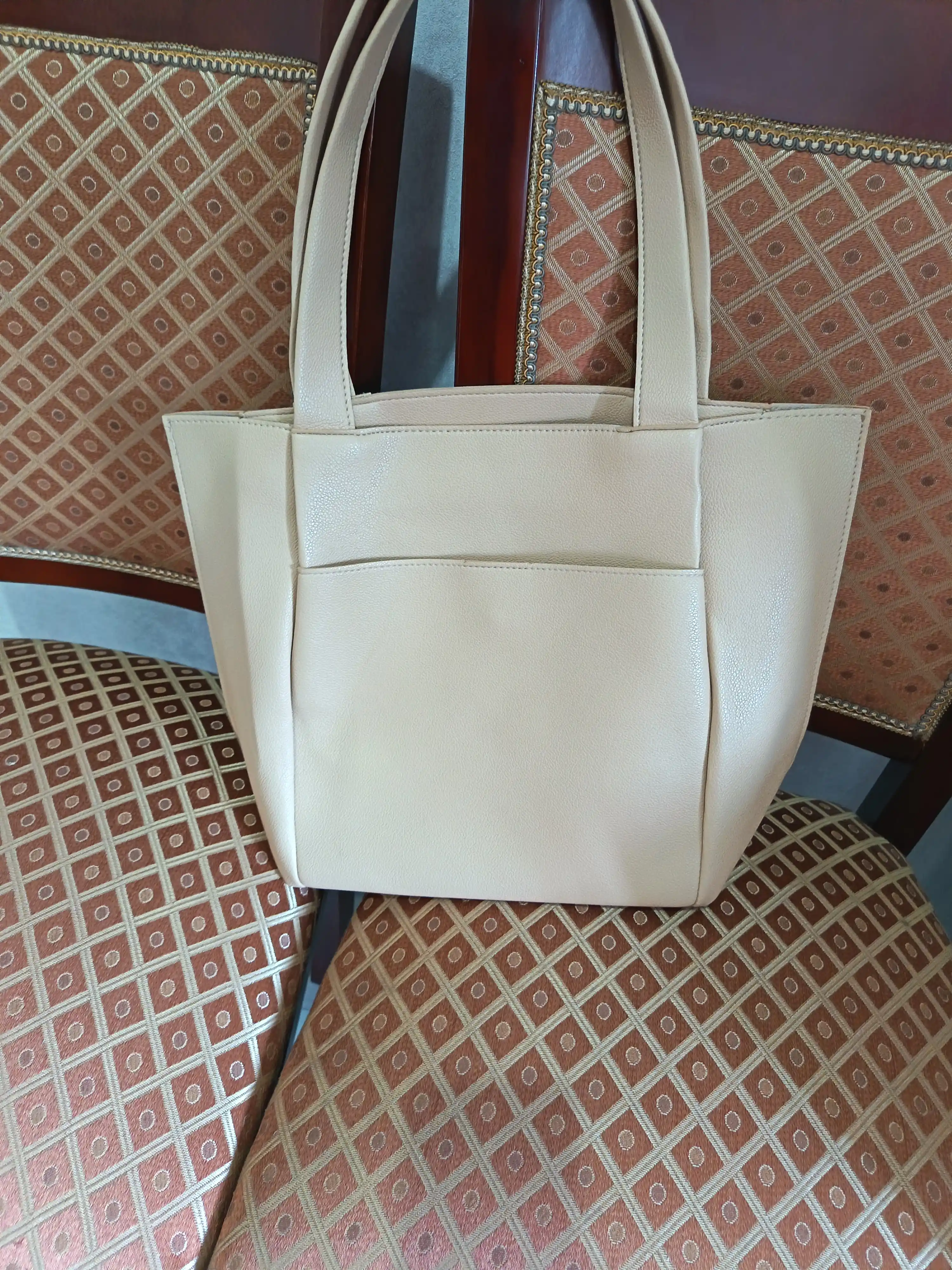 Ayollar sumkasi, sun’iy charm, shopper