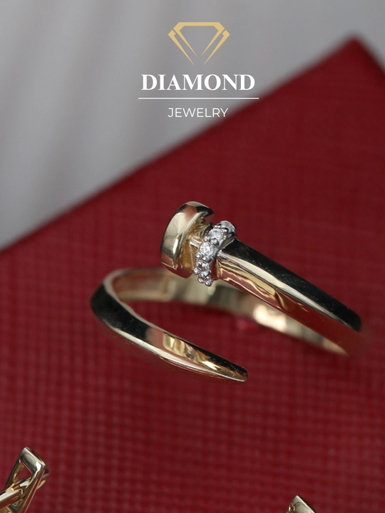 Ayollar uchun oltin uzuk va zirak to'plami, tilla 585 proba, 5.8gr, D23K model, DIAMOND